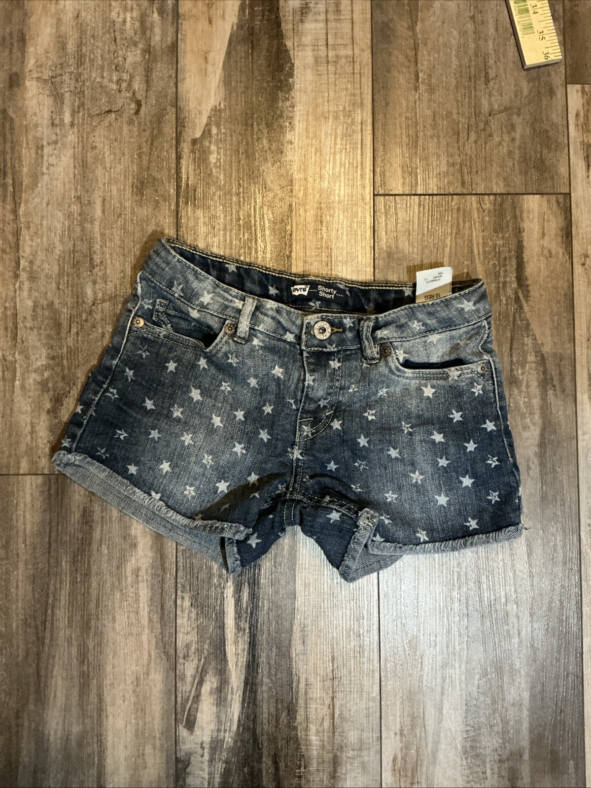 Levi’s Girls Star Pattern Shorts Size 10 Reg