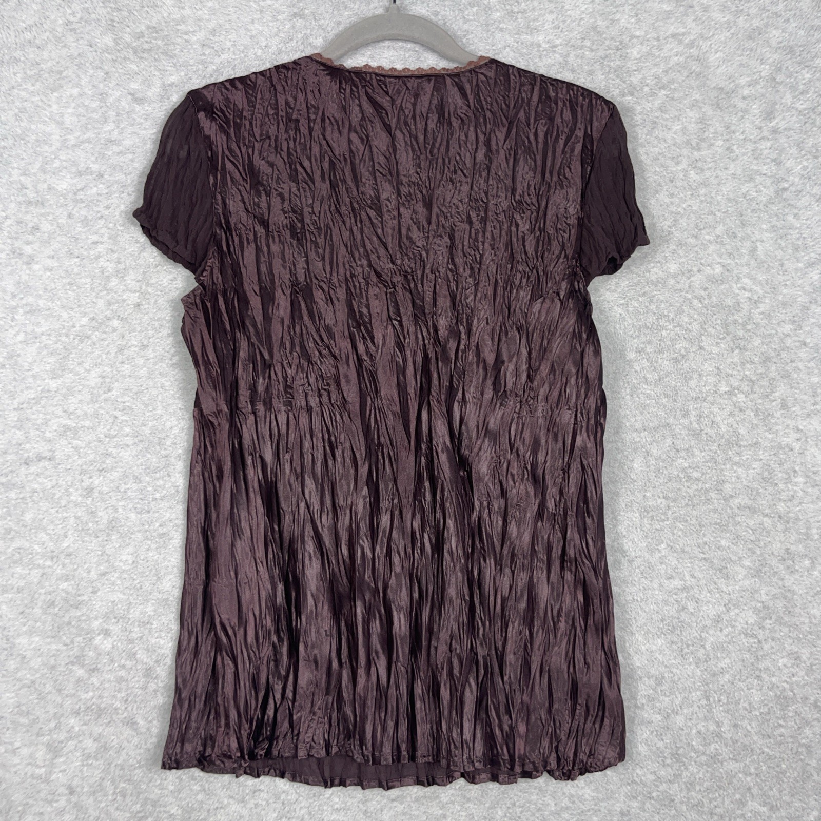 Axcess Womens Crinkle Lace Trim Top Size