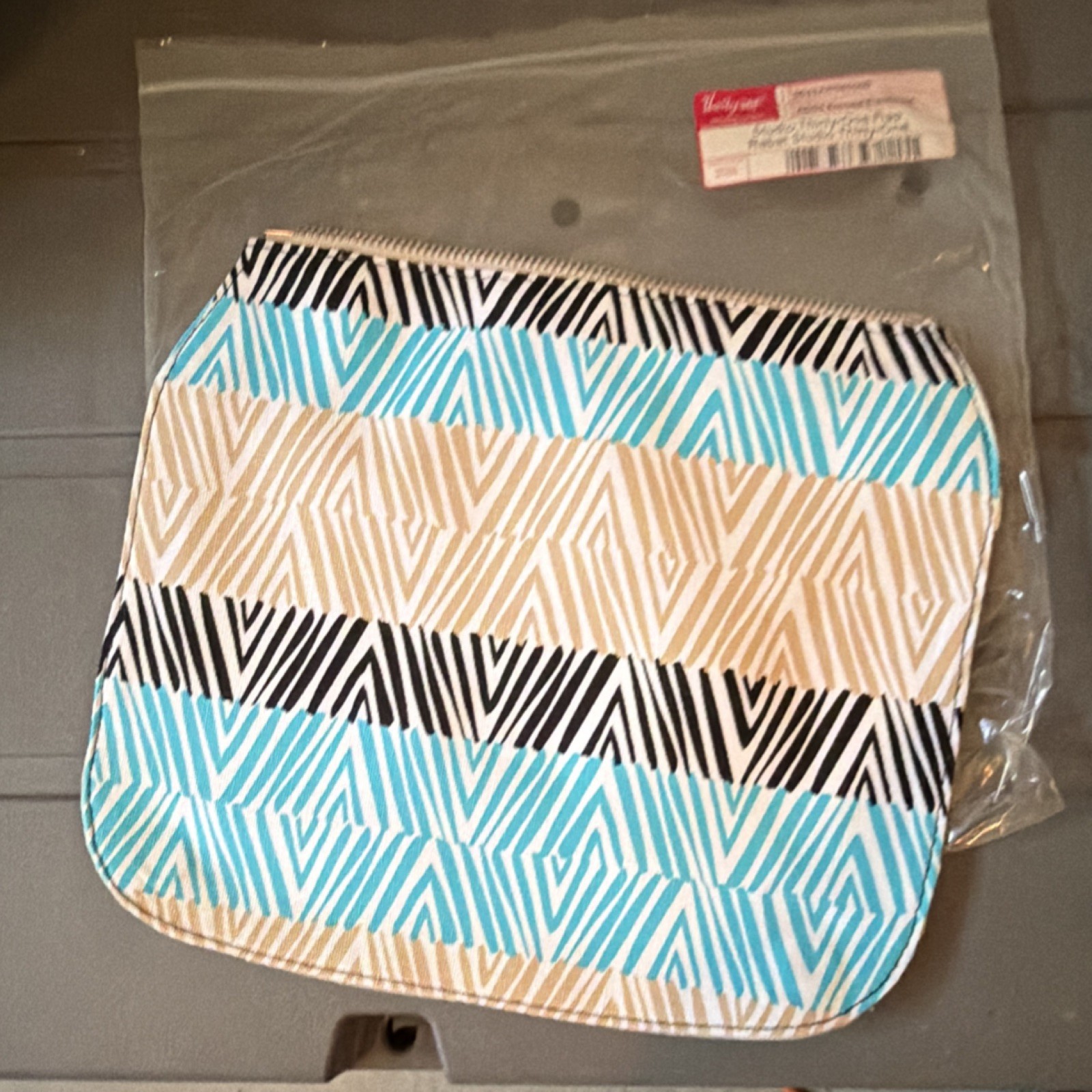Thirty-One Studio Flap Etched Elements Geometric Black Blue Beige White