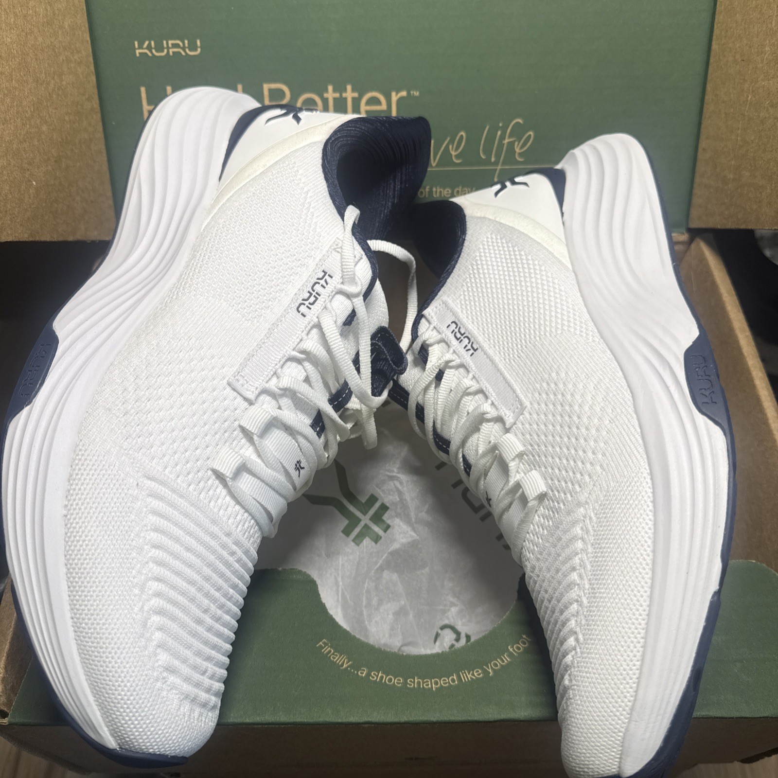 Kuru Atom 2 Men’s Size 12 Medium Bright White Indigo Blue Sneakers Shoes