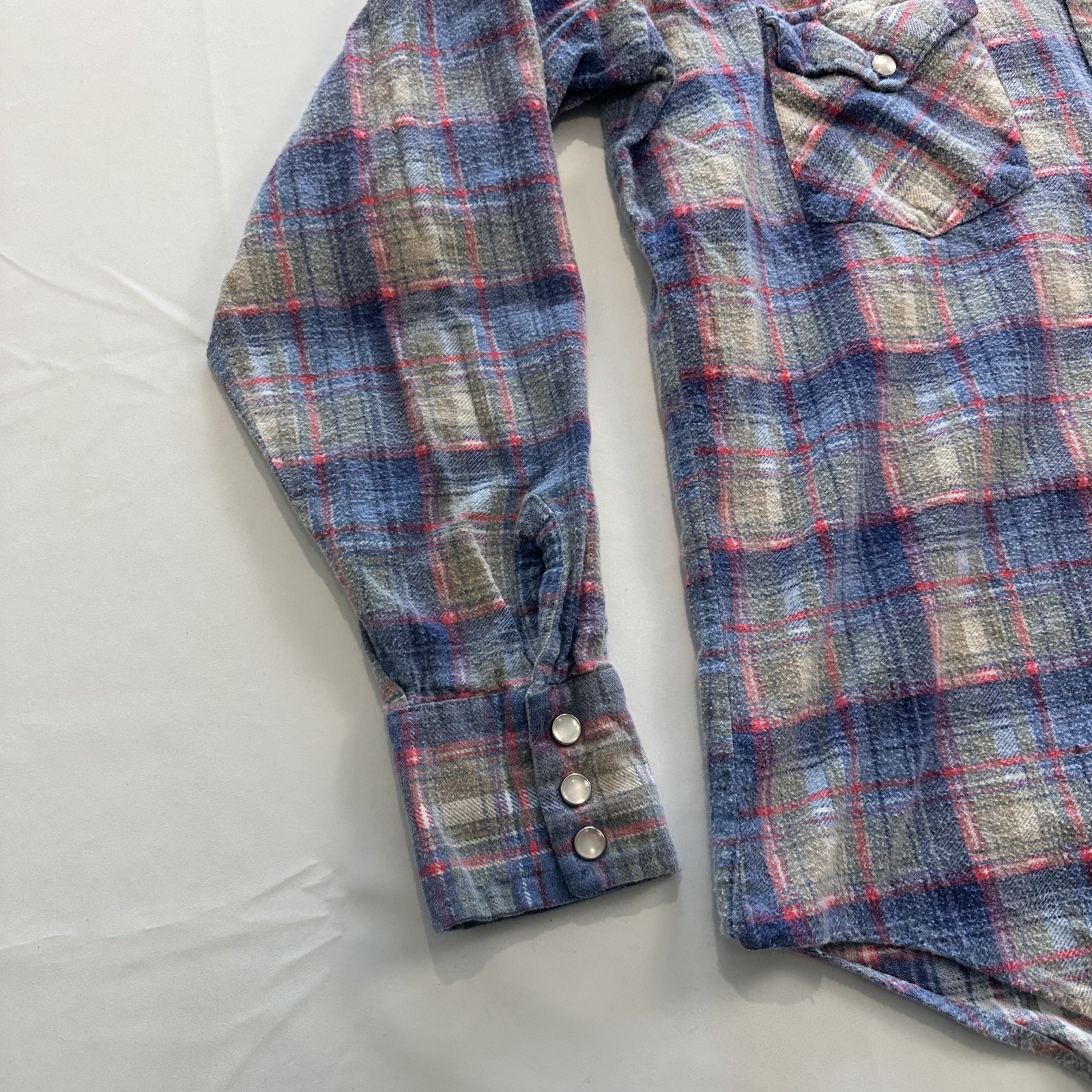 VTG Plainsman Pearl Snap Long Sleeve Shirt Plaid Mens M Western Cowboy