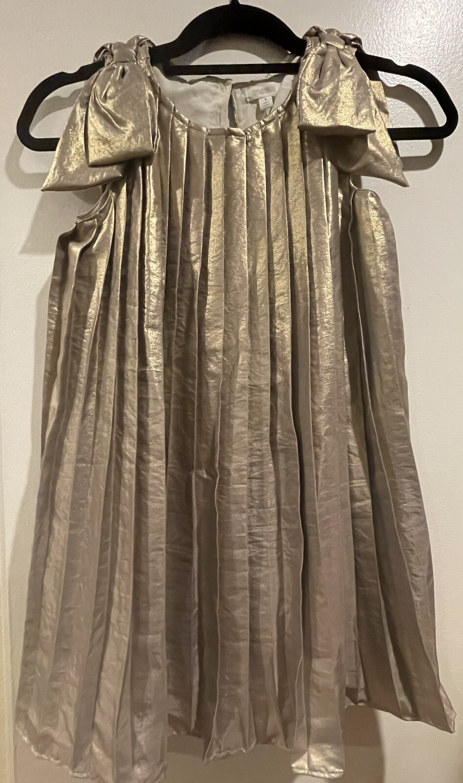 NWT Gymboree Girl’s Shimmer Gold Knife Pleated Sleeveless Bow Dress Size 8