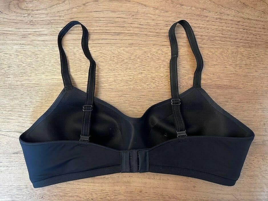 Victoria’s Secret Black Solid X-SMALL Bare Angelight Scoop Wireless Lounge Bra