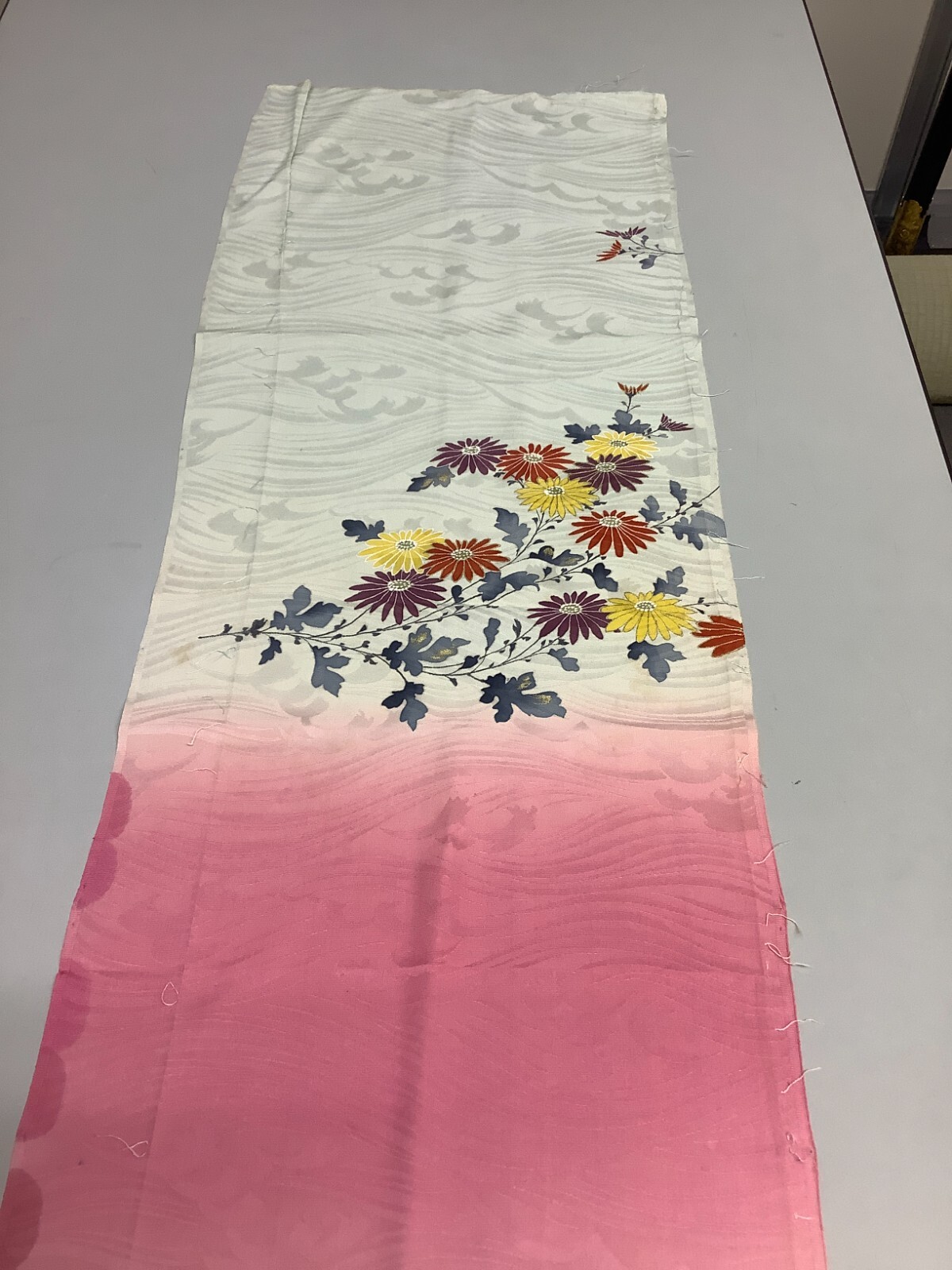 Japanese Vintage Kimono Fabric cloth Boro Light green Flower Dirt 49.6×13.7in