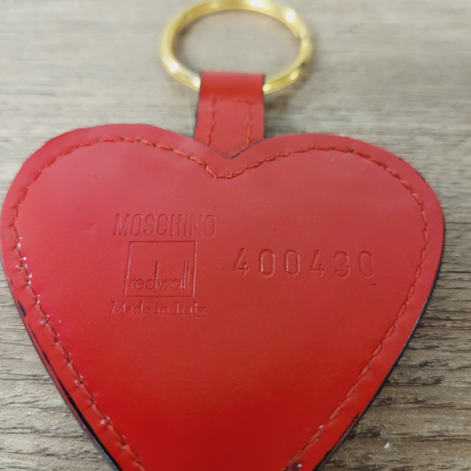 MOSCHINO REDWALL RED HEART KEY CHAIN FOB MADE IN ITALY 400430 FLEUR DE LIS