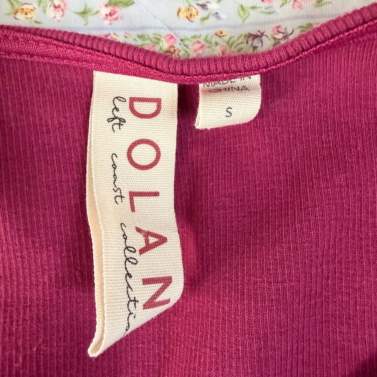 Dolan Left Coast Collection Rib Knit V-Neck Top Puff Lace Sleeve Burgundy Pink S