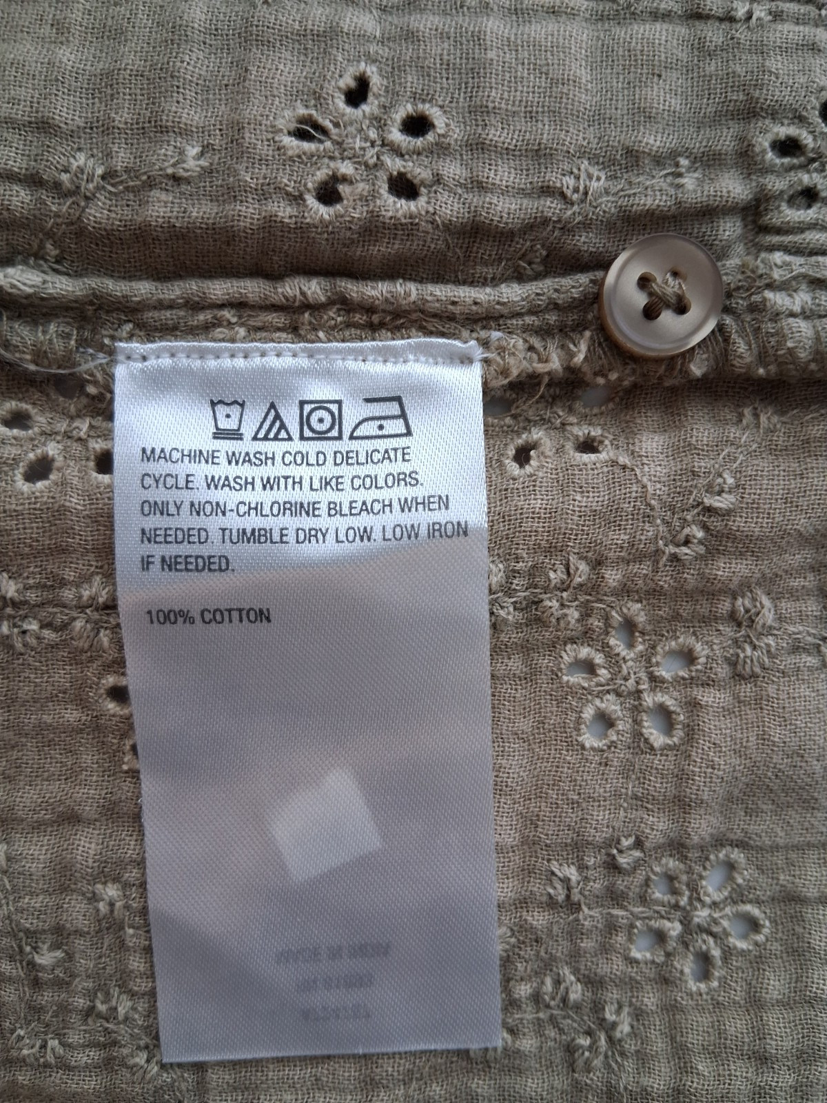 LOGO Lavish NWT By Lori Goldstein **XL 100% Cotton Eyelet Button Up Shirt Pkts.