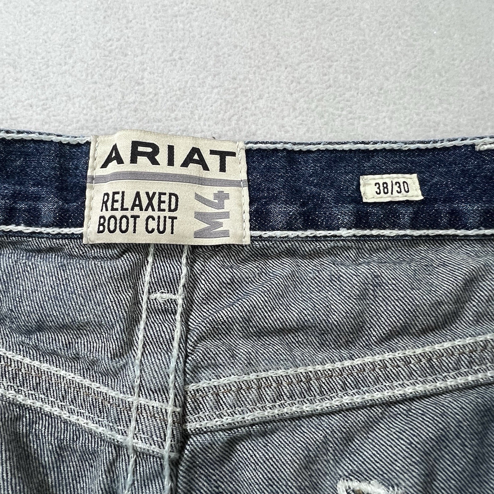 Ariat M4 COLTRANE Relaxed Bootcut Men’s Jeans Size 38×30 Blue Denim Medium Wash