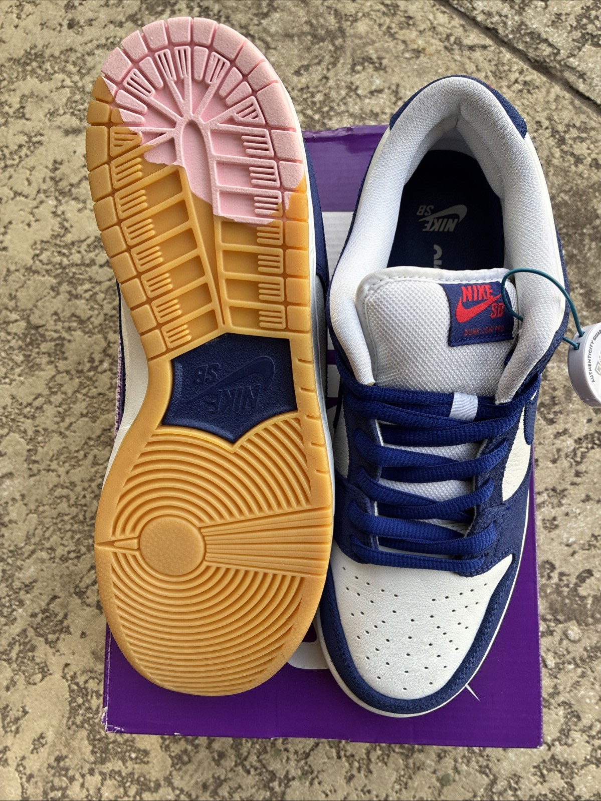 Used / VNDS Nike SB Dunk Low Pro PRM, Dodgers. Men’s Size 9.5. OG ALL