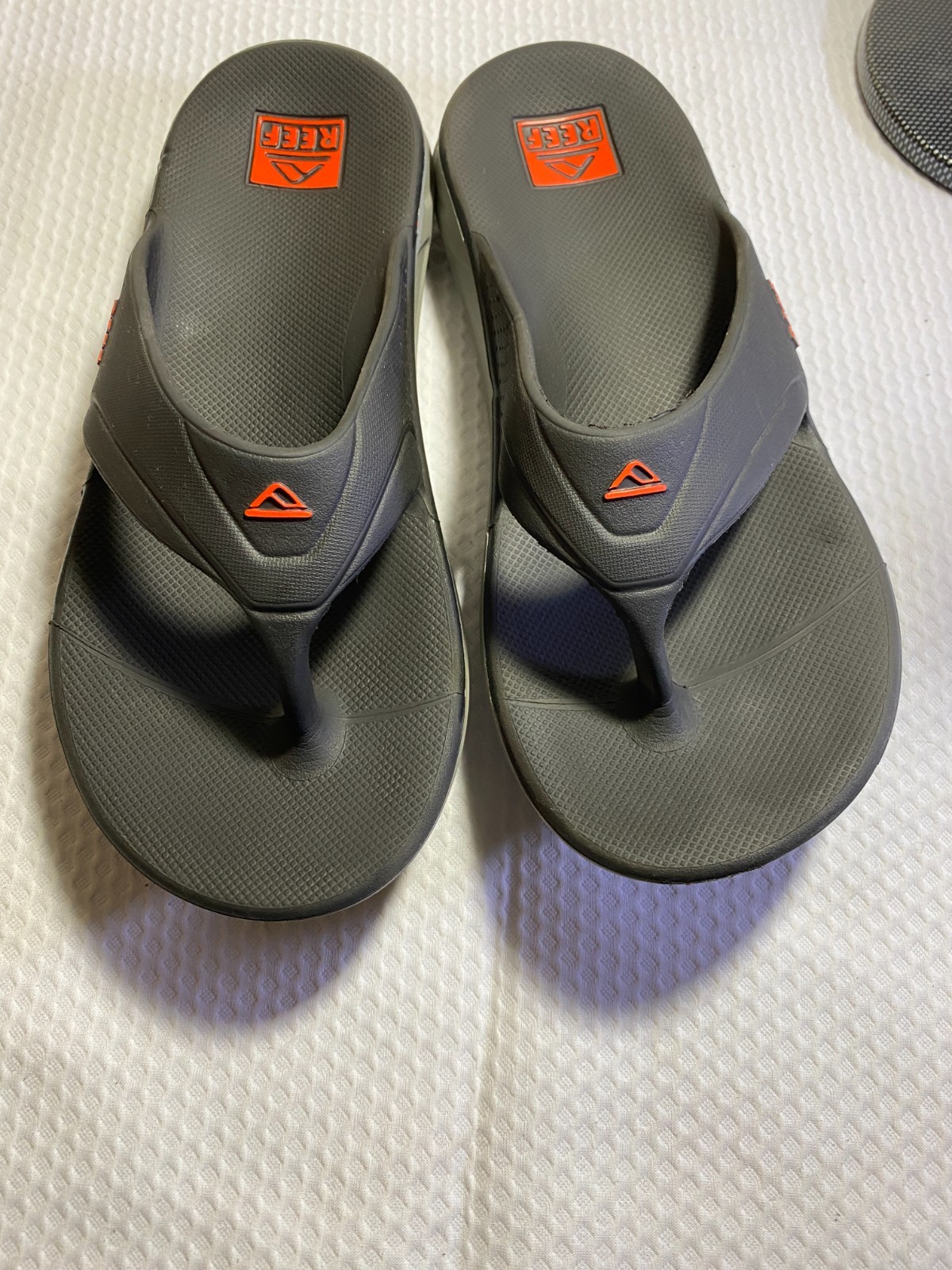 Reef One Men’s Flip Flops Grey Orange Athletic Beach Sandals Size M10
