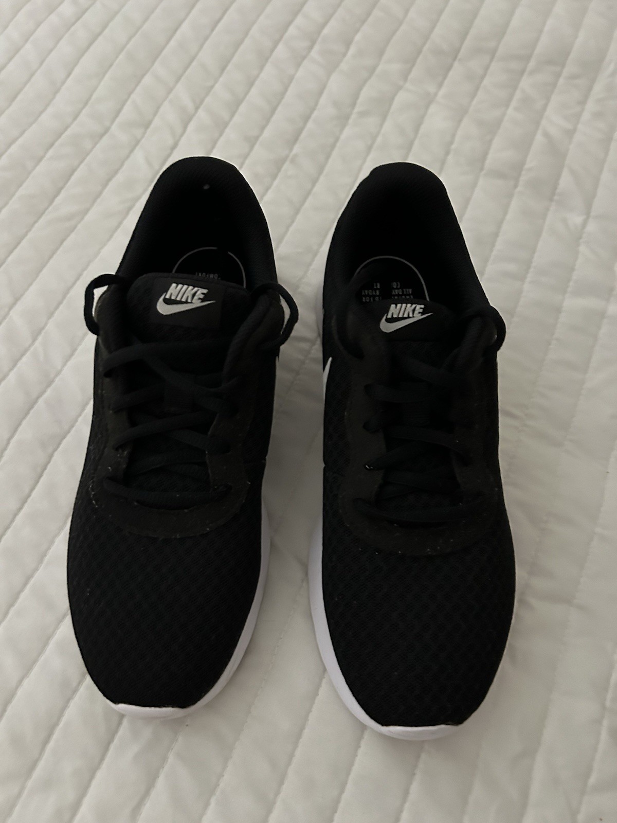 Nike Tanjun Unisex Kids Athletic Sneaker Black/White Mesh Lace Up US 7