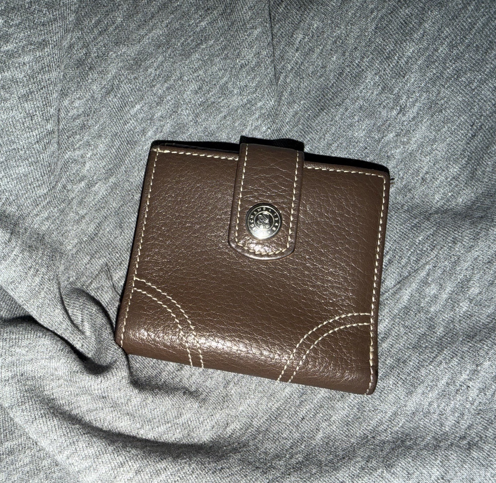 Preowned Longchamp leather Compact Wallet
