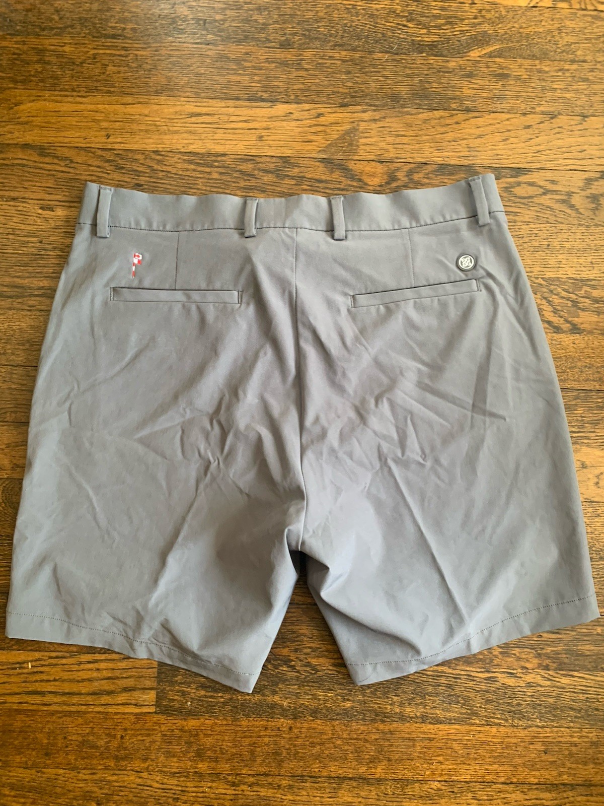 G/FORE Performance Golf Shorts Ash Gray Mens sz 33