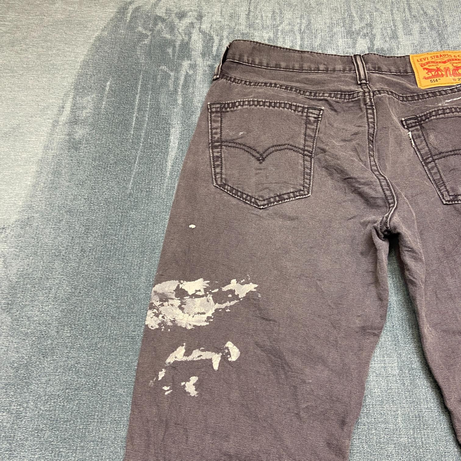 Levi’s 514 Jeans Mens 29×30 Gray Denim Everyday Wear Light Wash Straight Fit