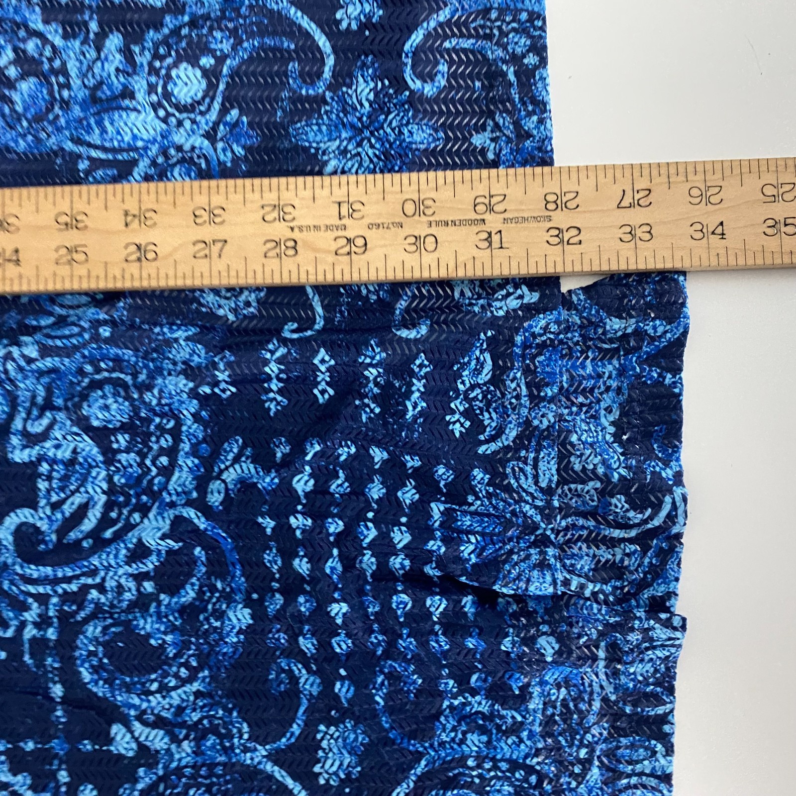 Catherines Open Front Cardigan Size 5X Blue Paisley 3/4 Sleeves Open Weave