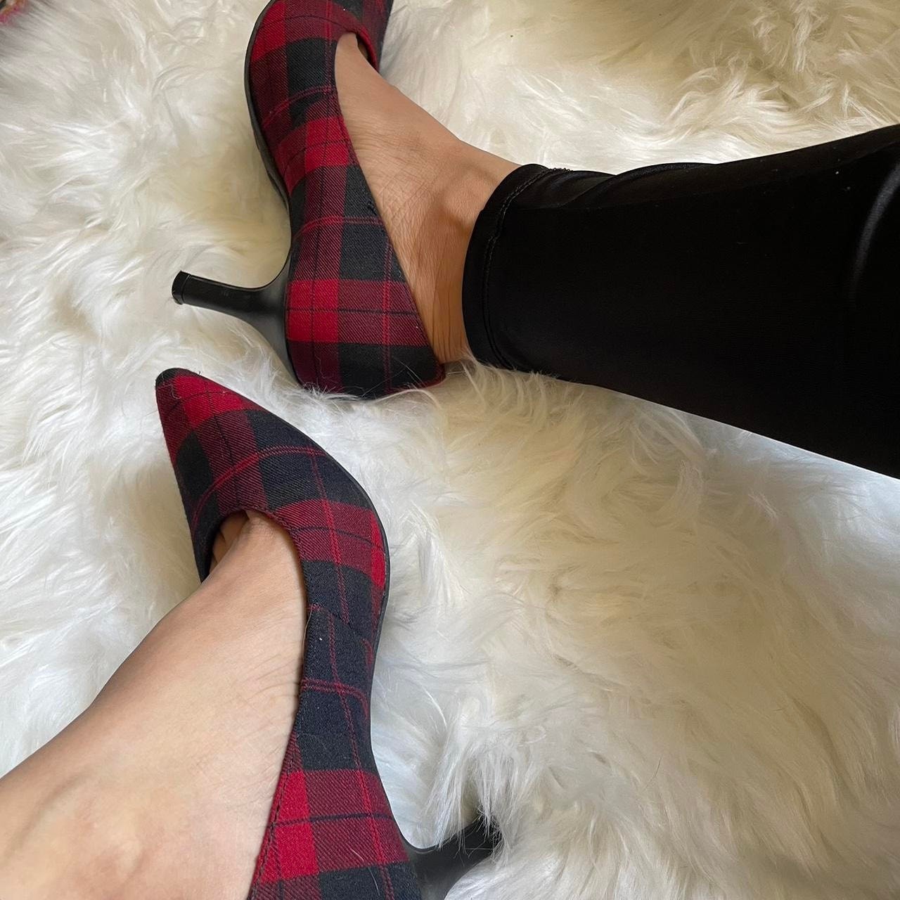 Comfort Plus by Predictions Women’s Black and Red Plaid Pump Heels Size 5.5