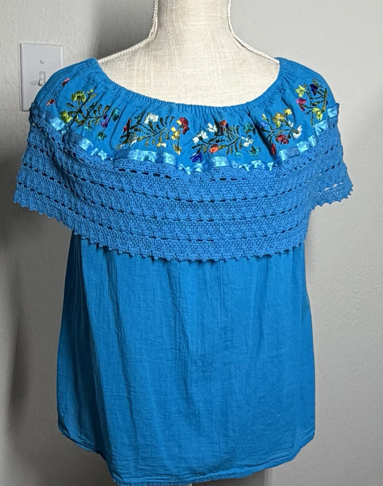 Mexican Blouse Blue Womens L / XL Floral Embroidery Lace Trim Off The Shoulder