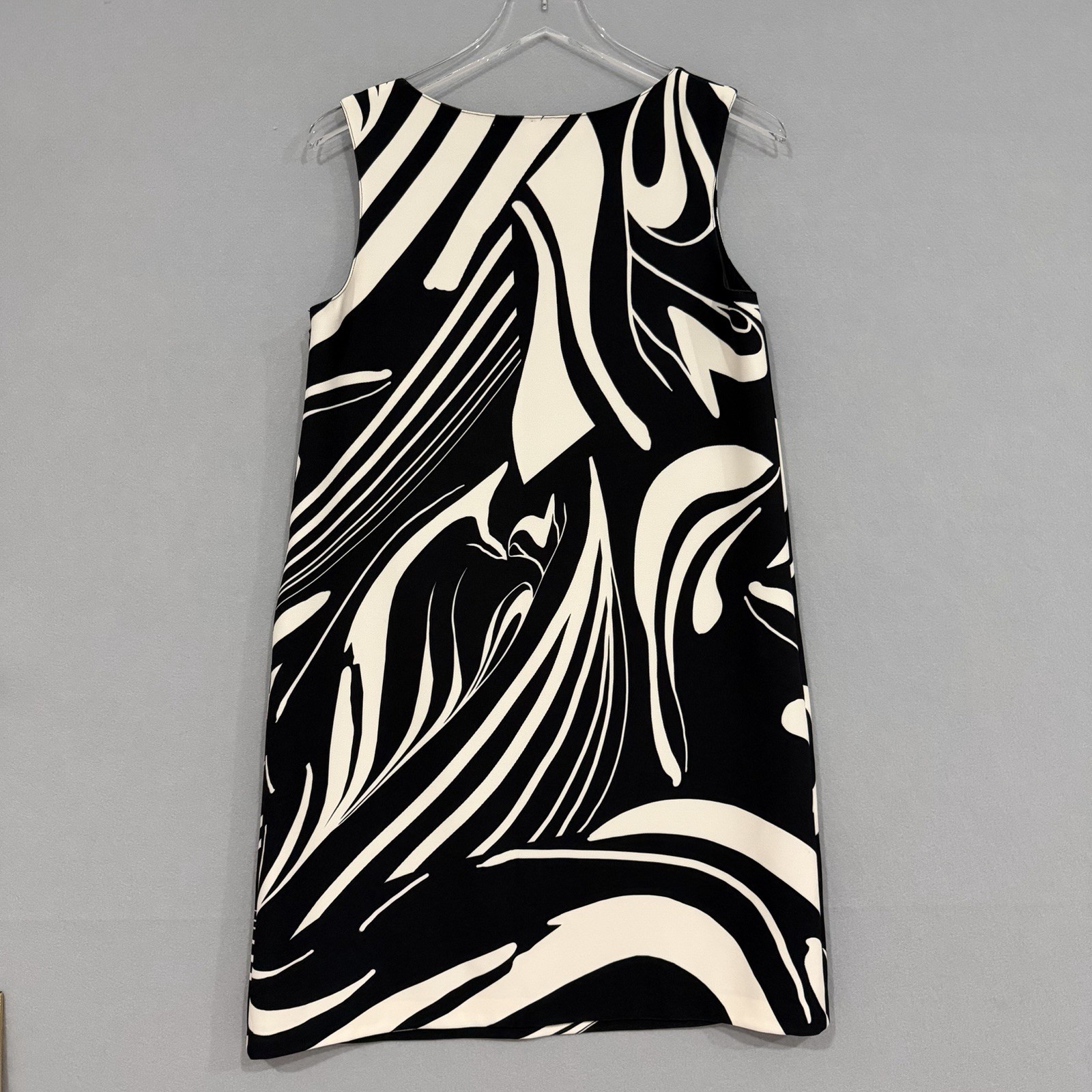 Fuzzi Dress Women’s Size IT 42 US 6 Black Two-Tone Sleeveless Mini Crepe Dress