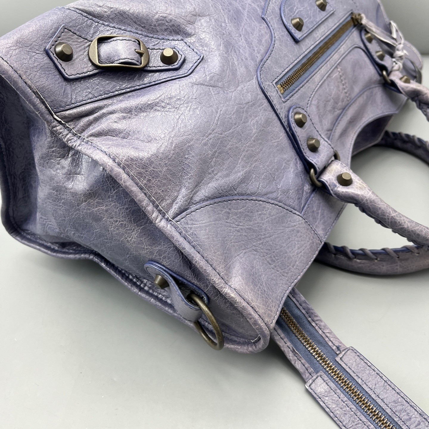 Balenciaga Pre-Owned Authentic Luxury Handbag Purple 42*22*17cm