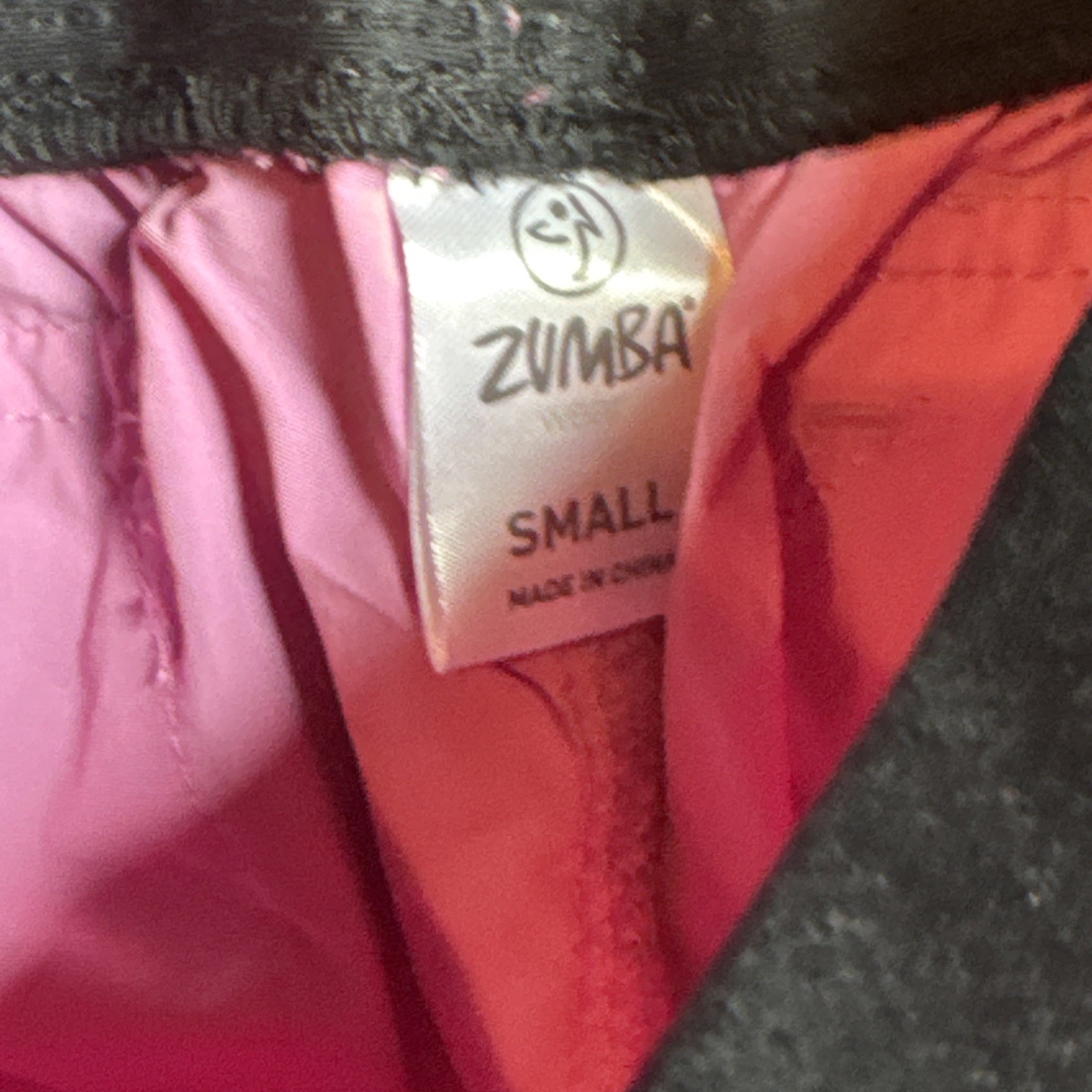 NWT ZUMBA ULTIMATE ORBIT CARGO CAPRIS PANTS SIZE Small Pink