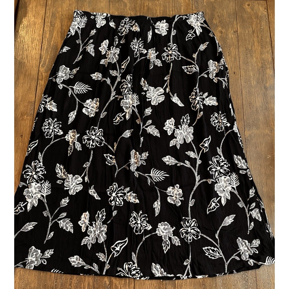Vtg REQUIREMENTS Black Floral Midi Skirt Elastic Waist Pull On Boho Sz 2X F12