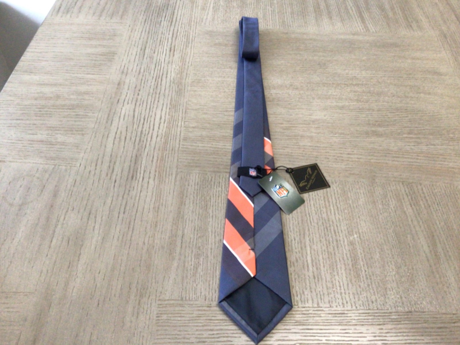 Chicago Bears men’s Tie Woven 100% Polyester 57×3.25in