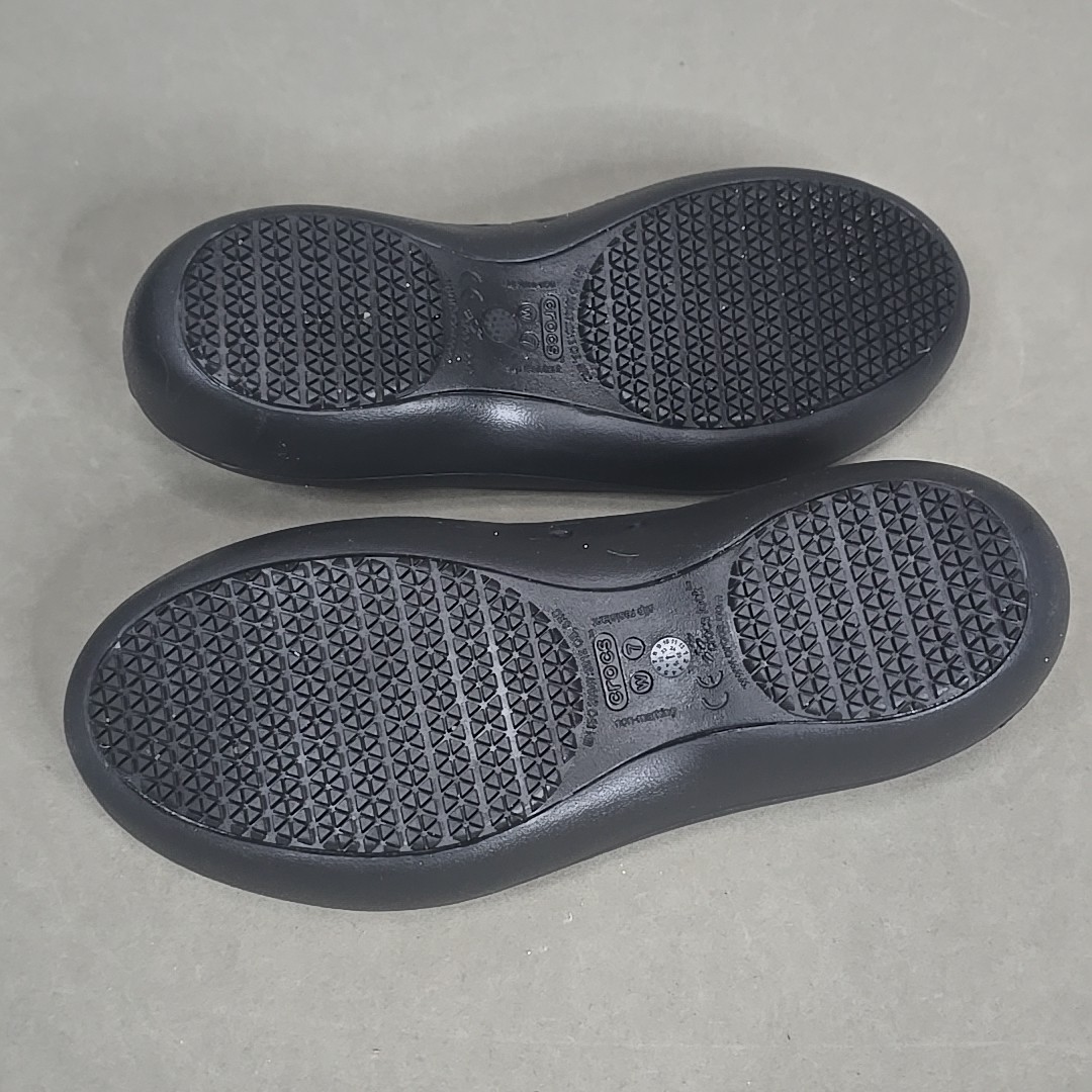 CROCS At Work Iconic Comfort Ballet Flats Black Women’s 7 Nurse 205074