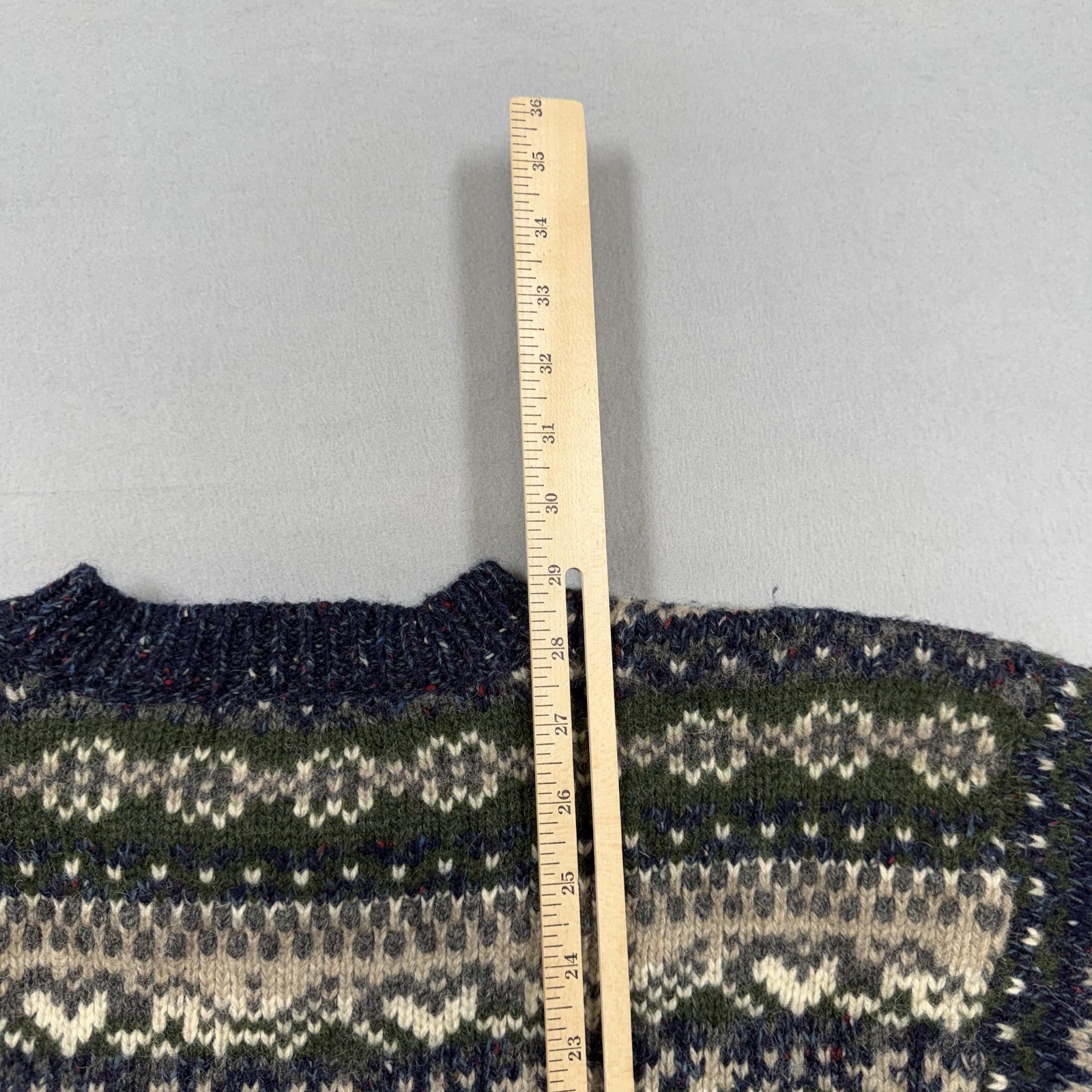 Vintage American Eagle Outfitters Sweater Womens Medium Fair Isle Wool Knit