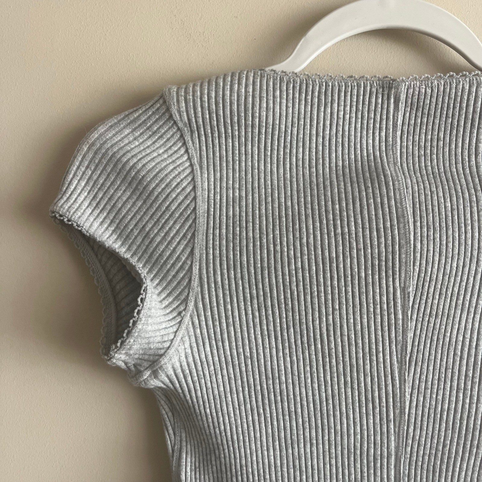 Intimately Free People ribbed henley crop top gray M button front lettuce hem