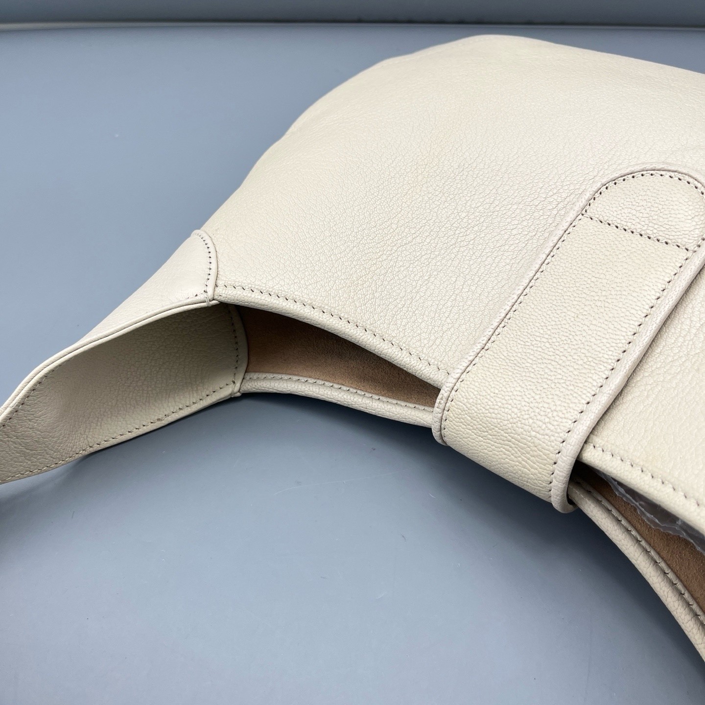 Gucci Pre-Owned Authentic Underarm Bag 39*25*6cm Free Tracked Shipping