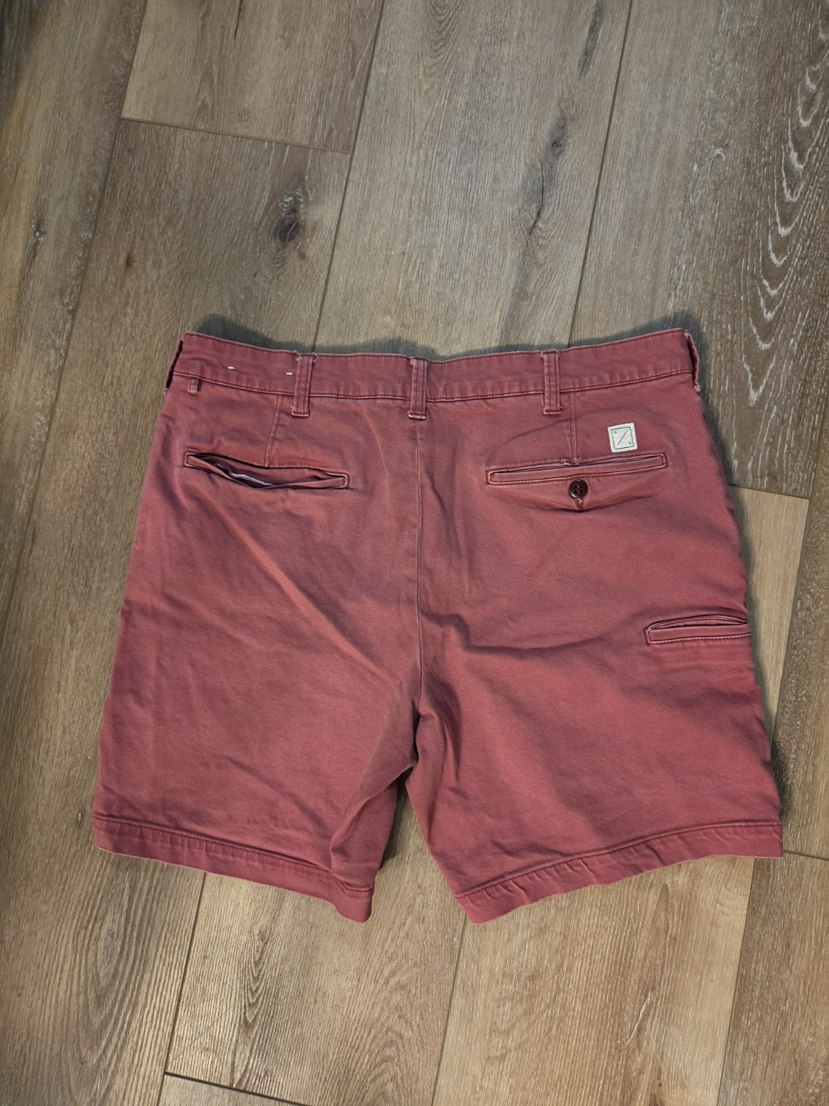 American Eagle Casual Salmon Color Shorts Size 36