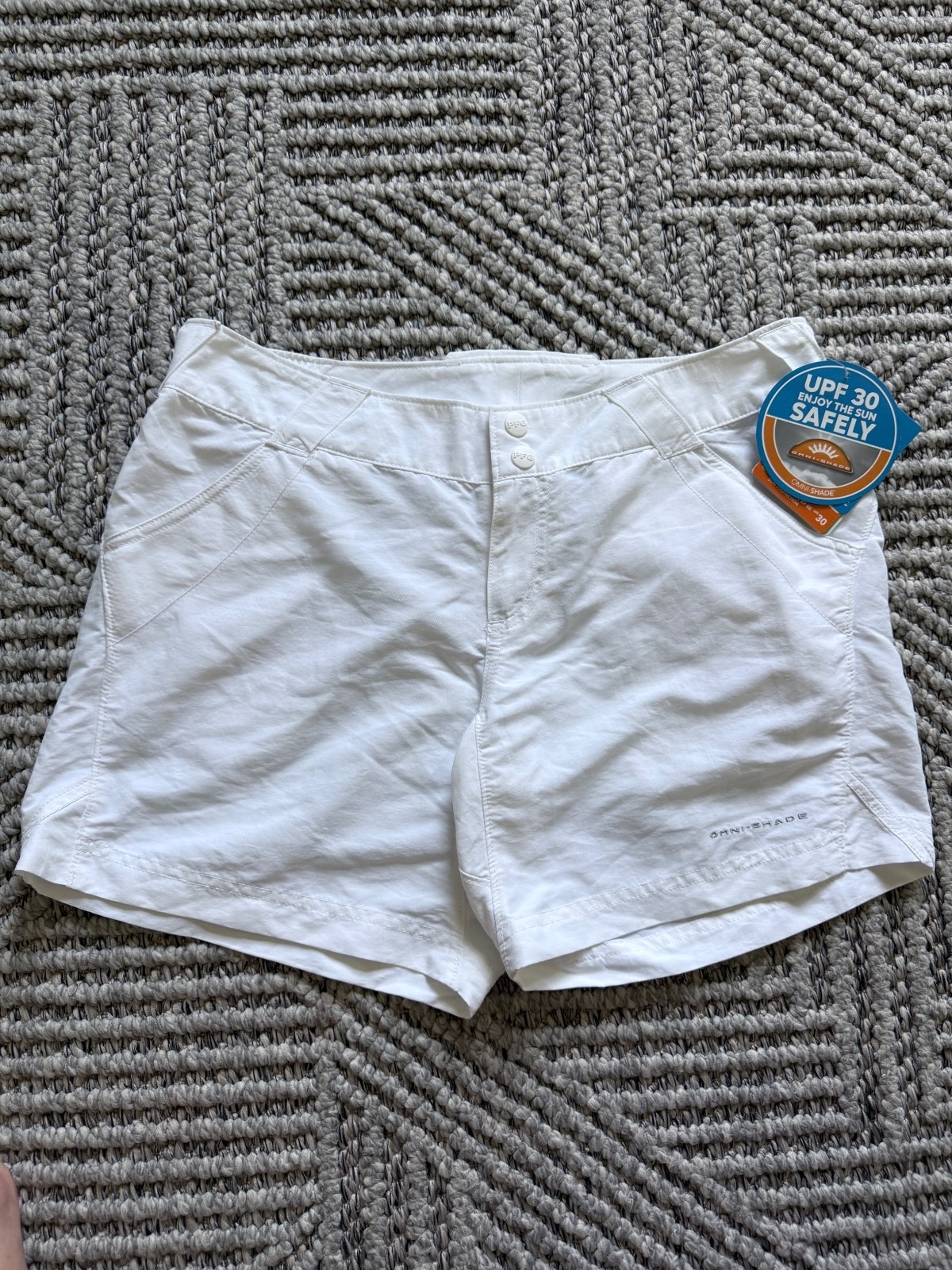 Columbia Coral Point II Shorts PFG White Omni-Shade/Omni-Wick Women’s Sz M NWT