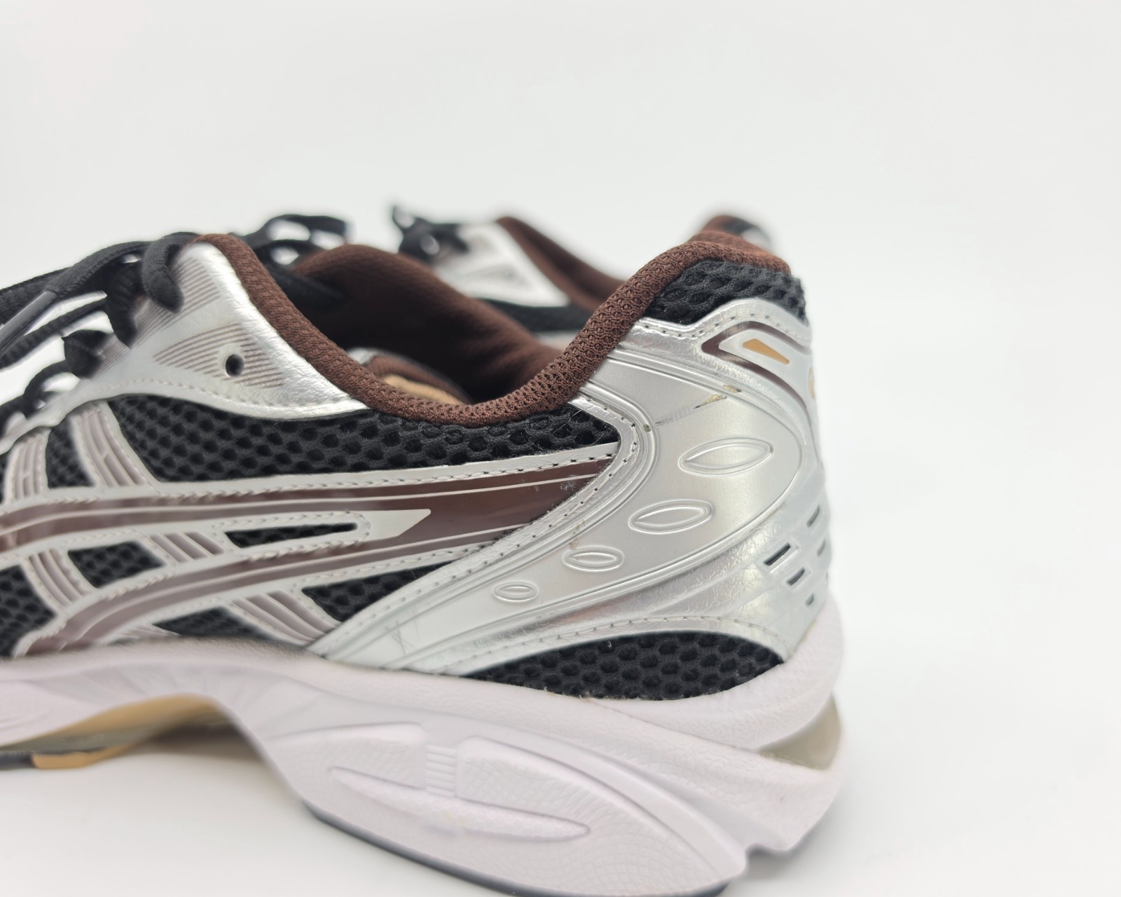 ASICS GEL-Kayano 14 Black Coffee Silver 1201A019 Mens 8.5 Womens 10