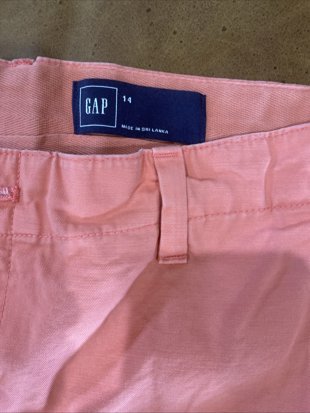 GAP Roll Shorts Women’s Size 14 Pink Reef Coral Chino Shorts Summer Casual