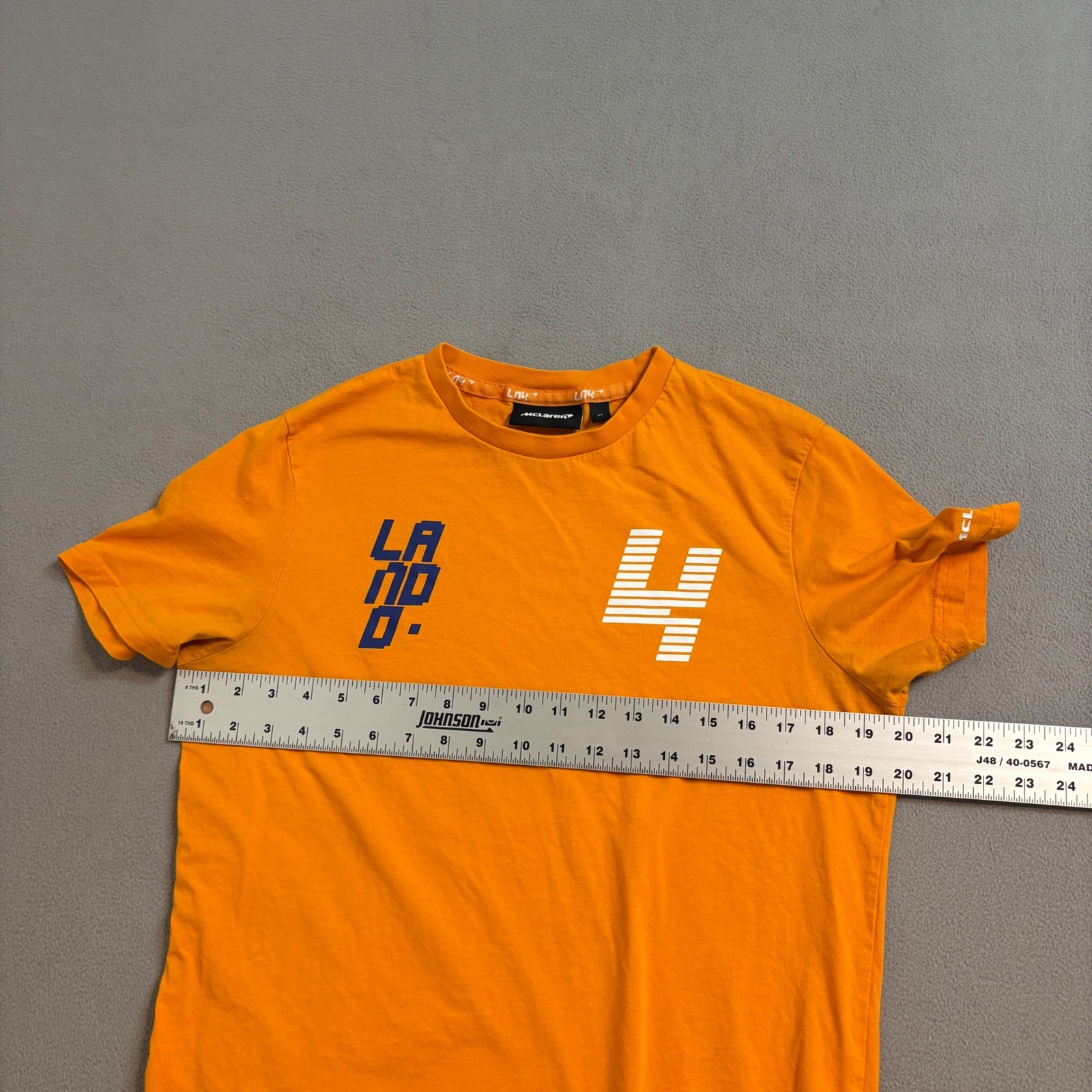 McLaren Lando Norris LN4 Graphic T-Shirt Mens Medium Orange F1 Racing Tee
