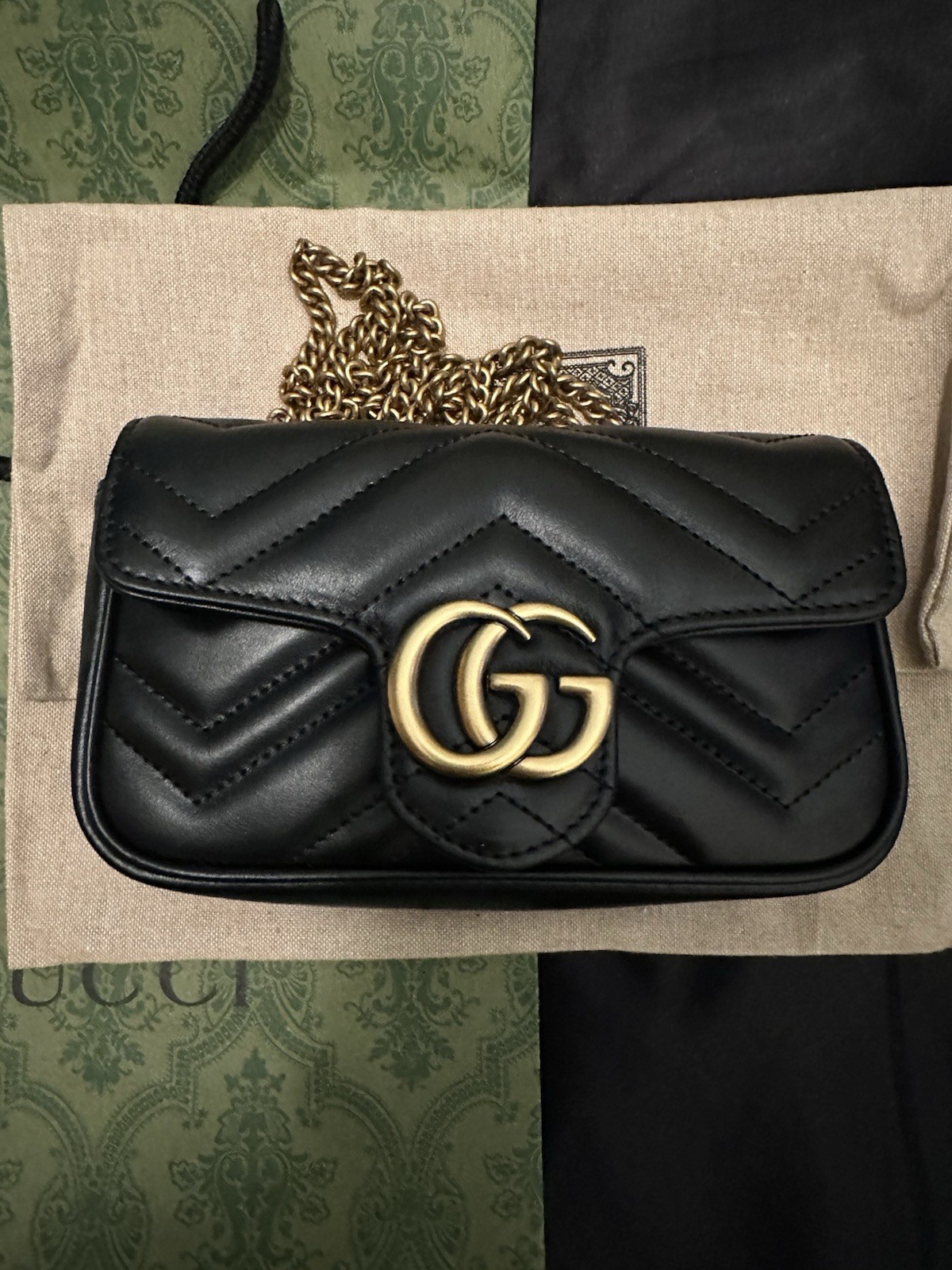 GG Marmont Matelasse Leather Super Mini Shoulder Bag