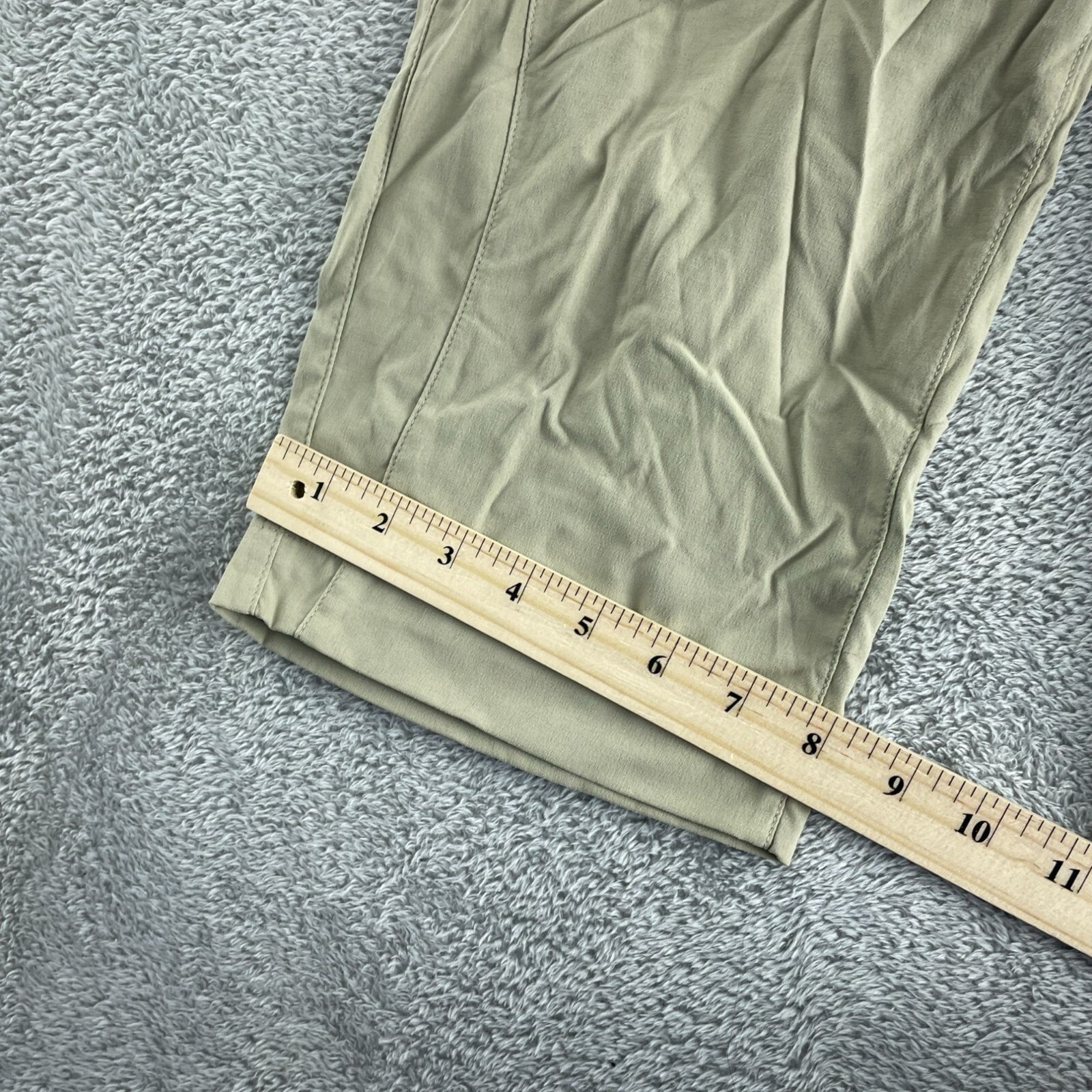 Columbia Womens Omni-Shield Capris Size 18L Nylon/Elastane Khaki 5505