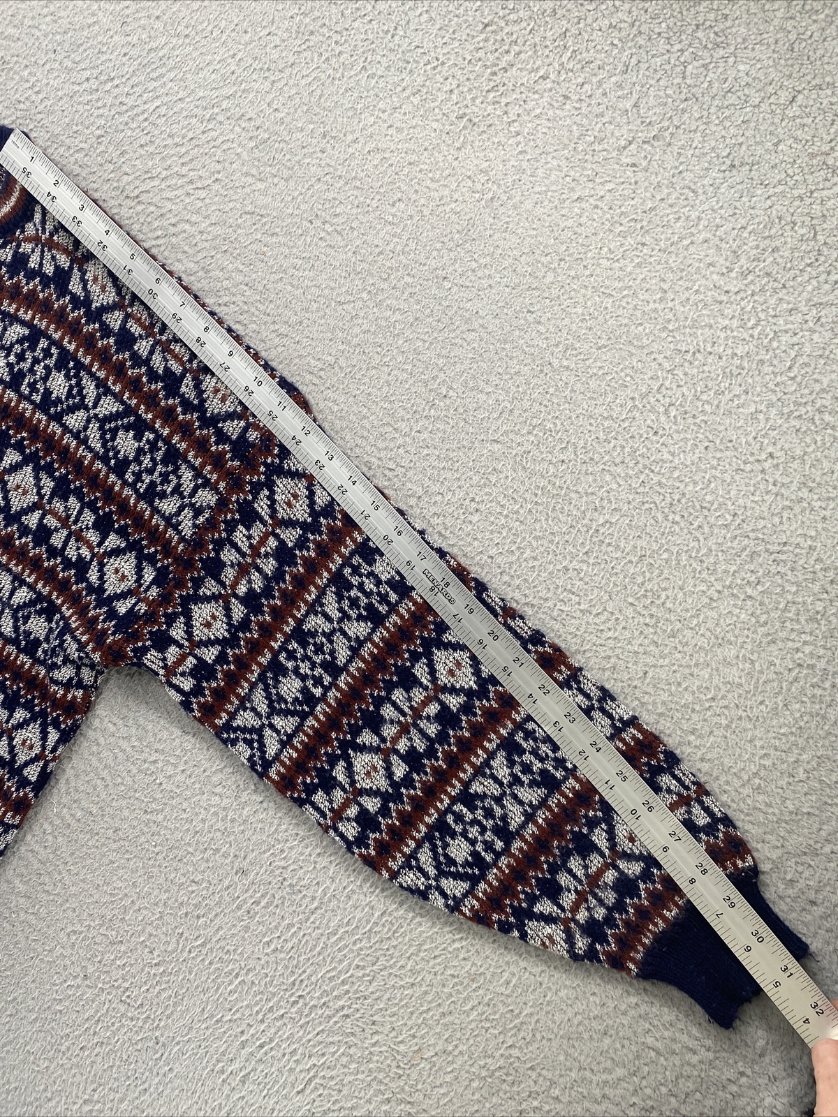 Vintage Robert Bruce Men’s Nordic Acrylic Blend Pullover Sweater in Size XL
