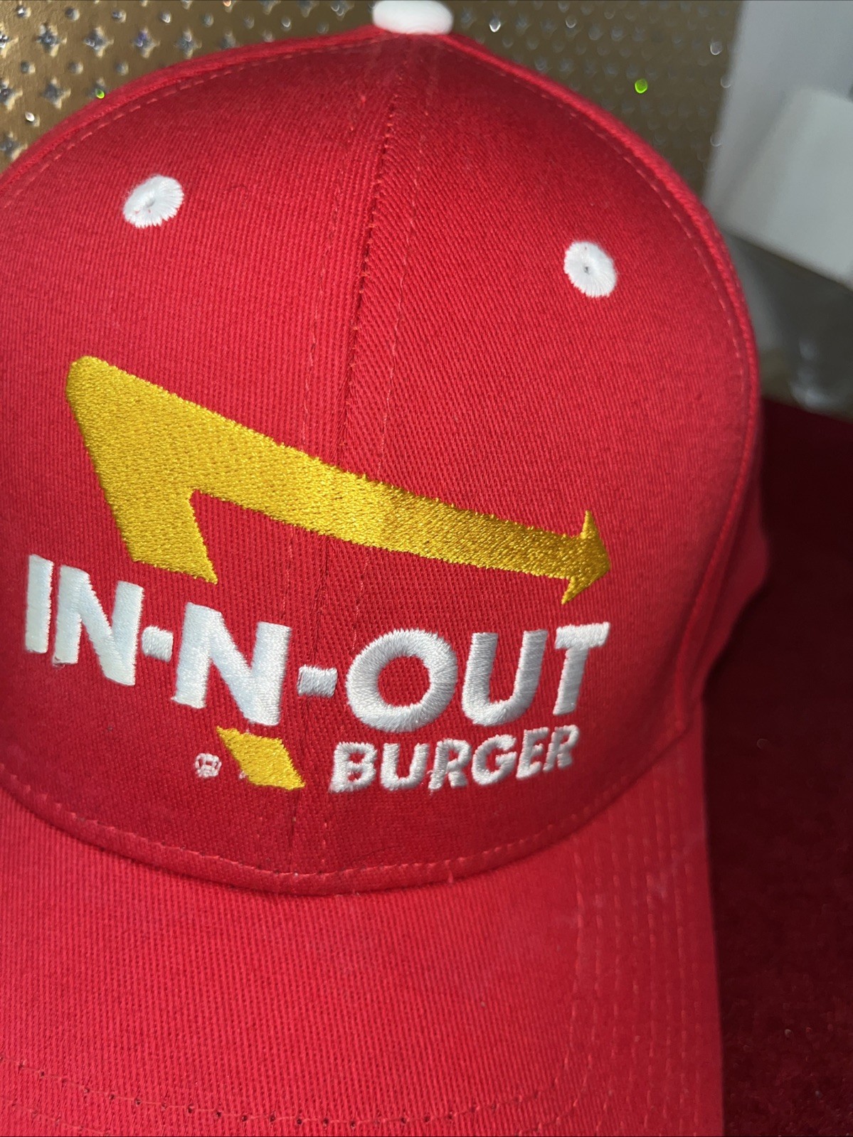 In-N-Out Burger Fitted Cap Unisex L/XL Red Associate Hat Logo Embroidered