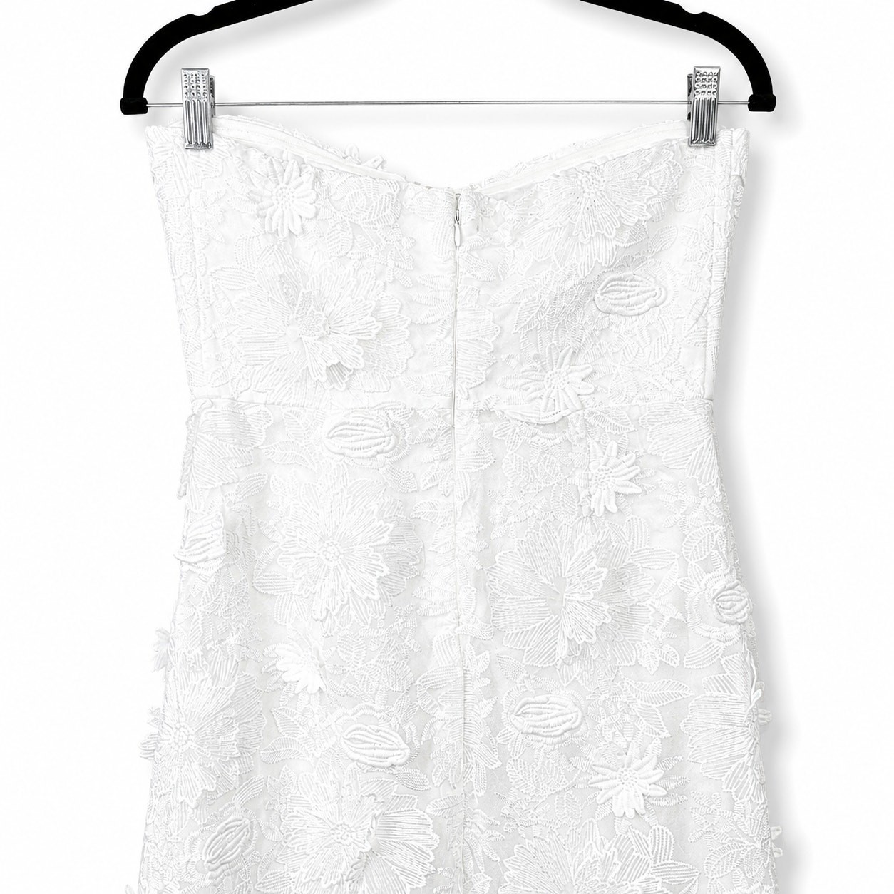 Lulus NWOT Elevated Sensation White 3D Floral Embroidered Midi Dress Medium