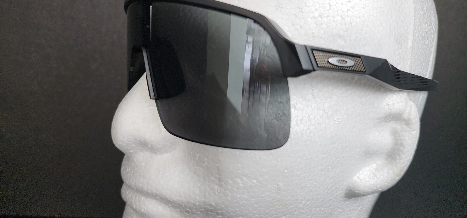 Oakley Sutro Lite | High Resolution Coll Matte Carbon Frame | Prizm Black Lenses