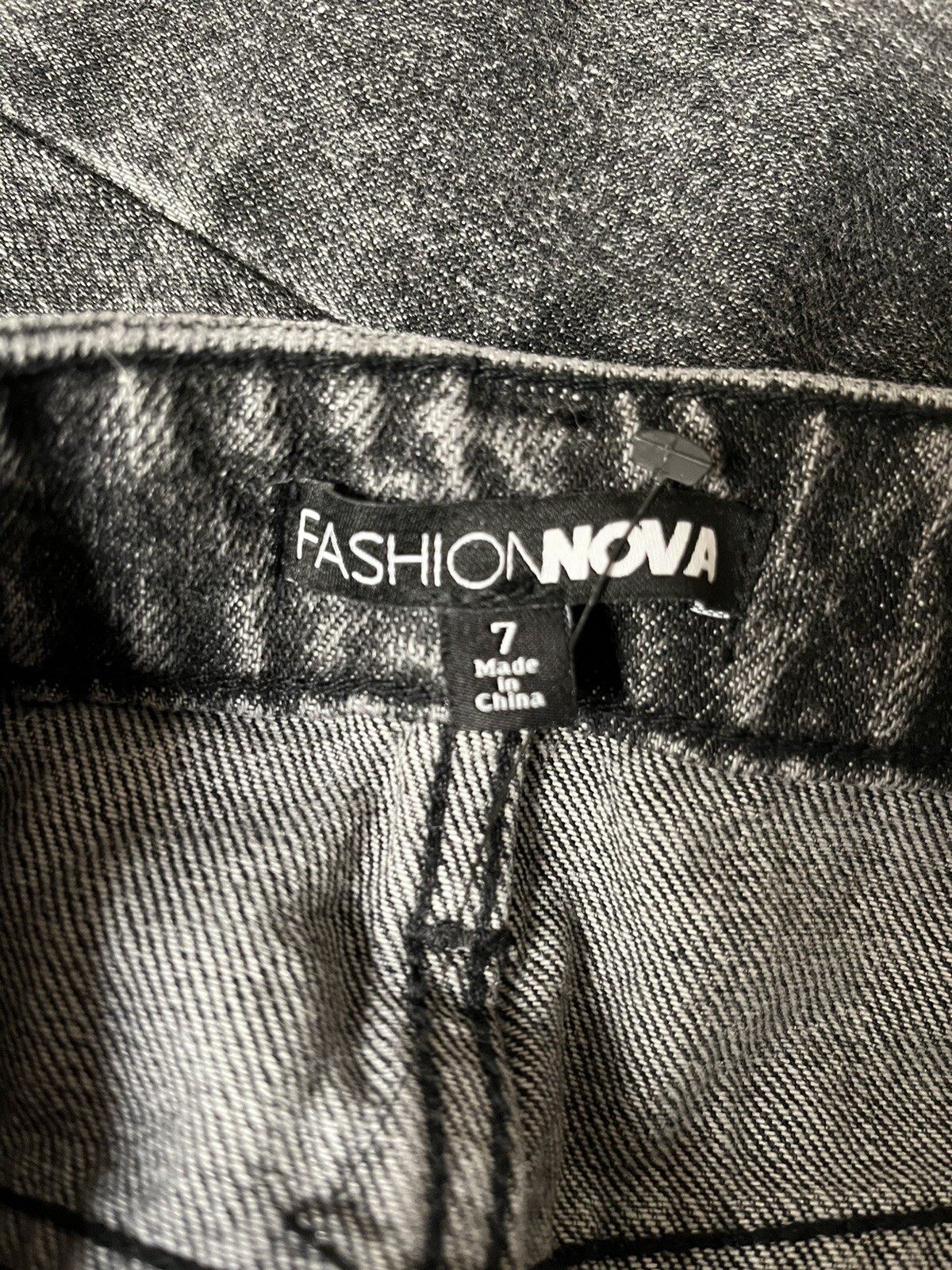 FASHION NOVA Black High Rise Distressed Ripped Frayed Hem Boyfriend Jeans 7 NEW