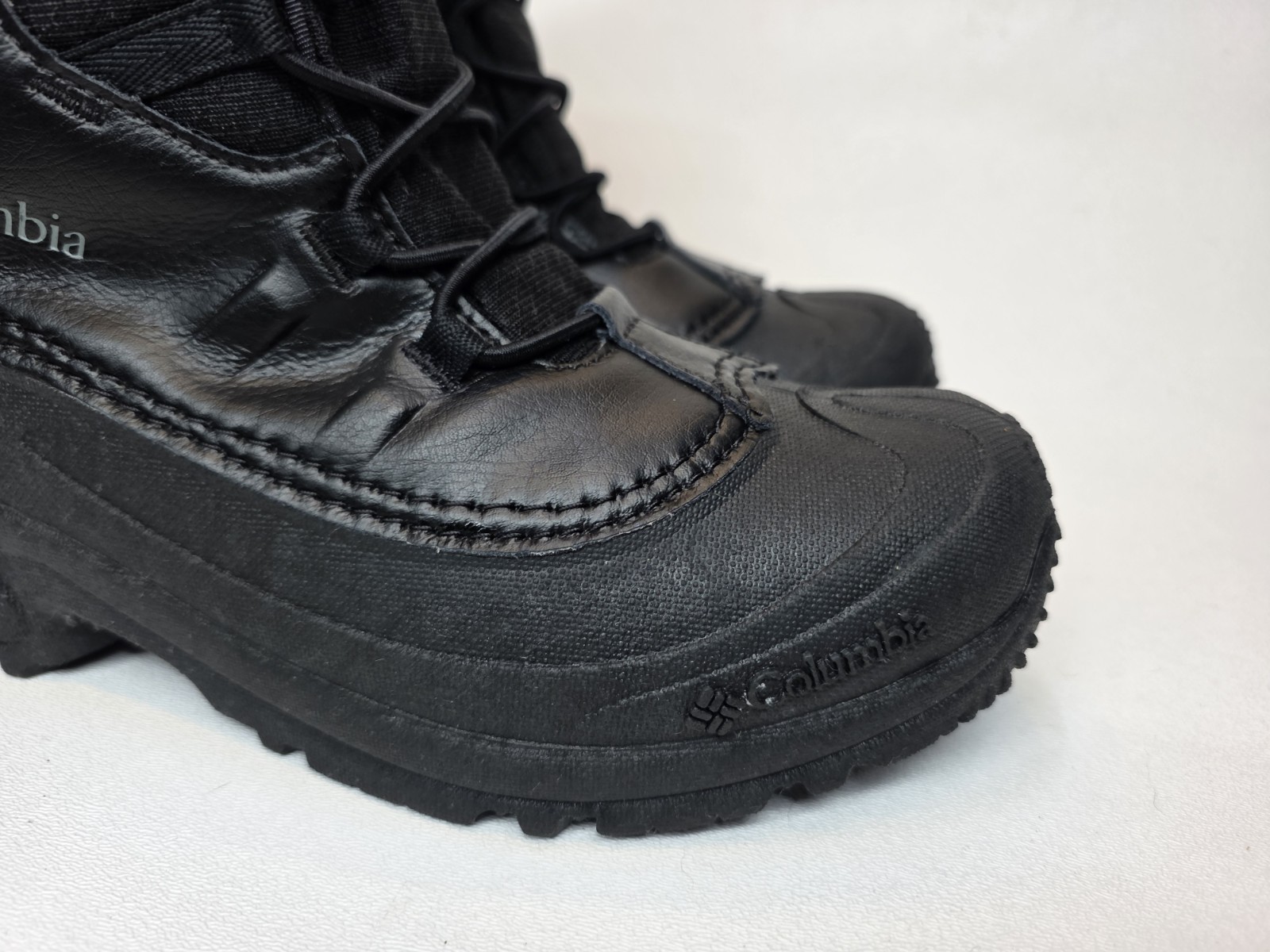 Columbia Youth Size 6 Bugaboot Celsius Waterproof Boots Unisex Black