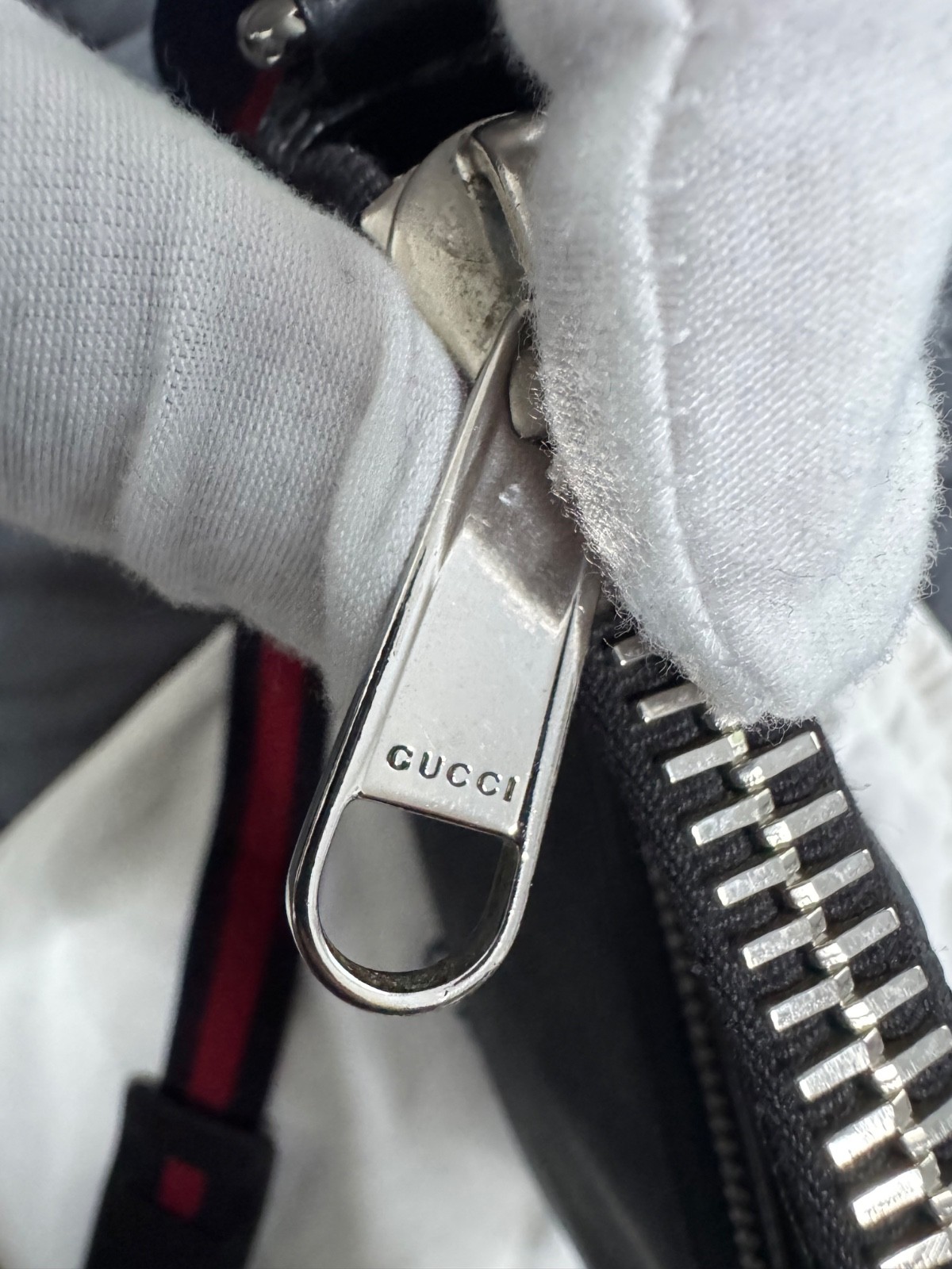 Gucci GG Messenger Crossbody Bag Large Authentic