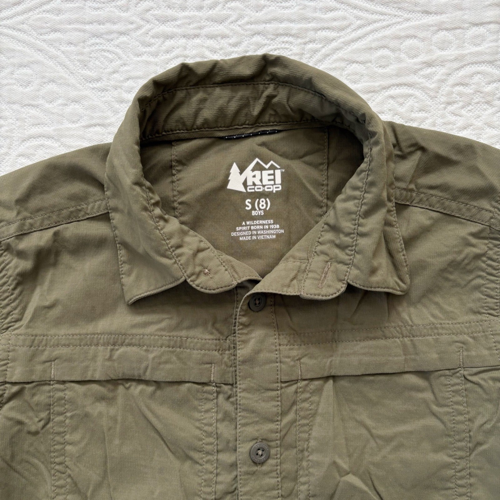 REI Boy’s Sahara Quick Dry Long Sleeve Sun Shirt, Olive Green (Sz S / 8)