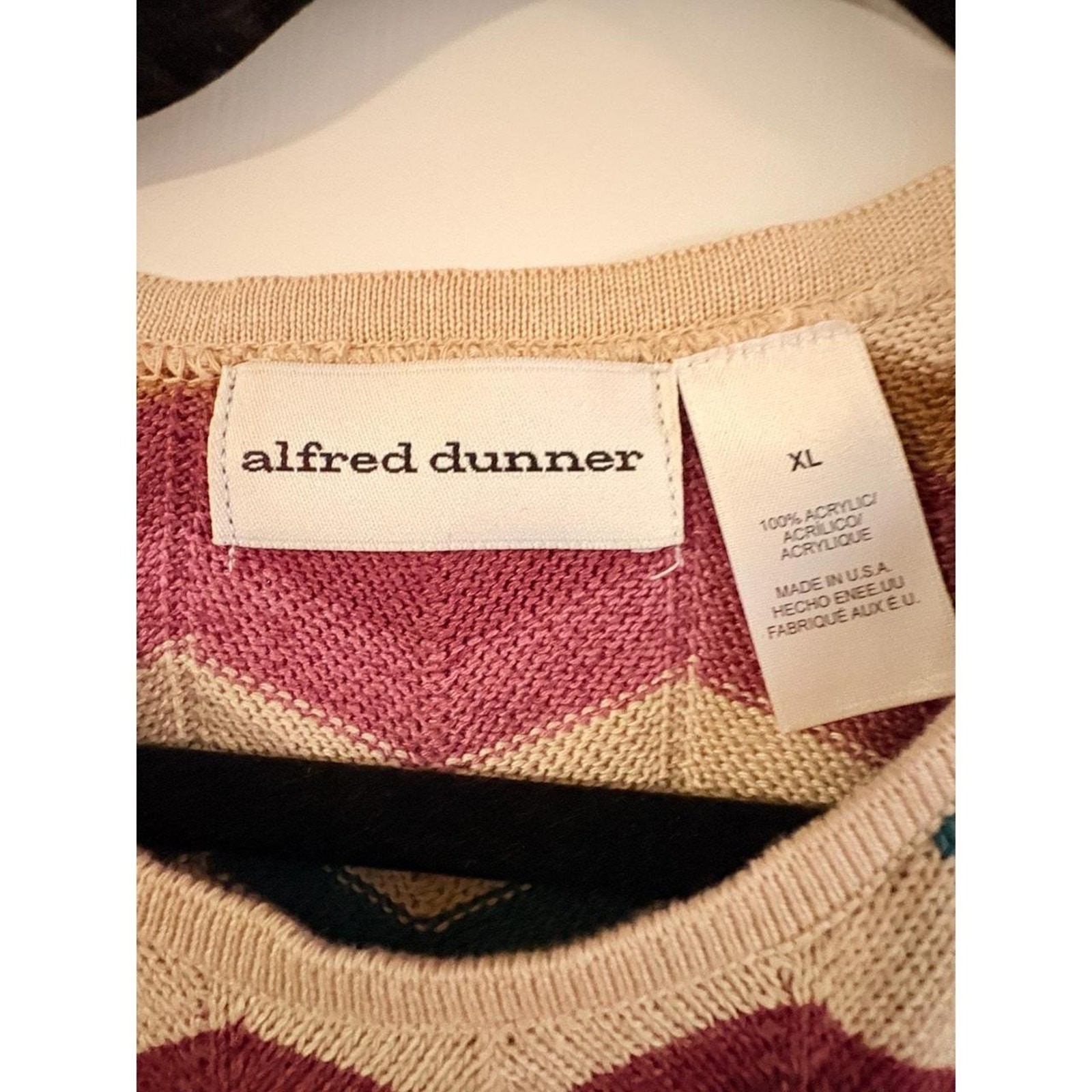 Alfred dunner XL light sweater with distinctive chevrons. Very soft