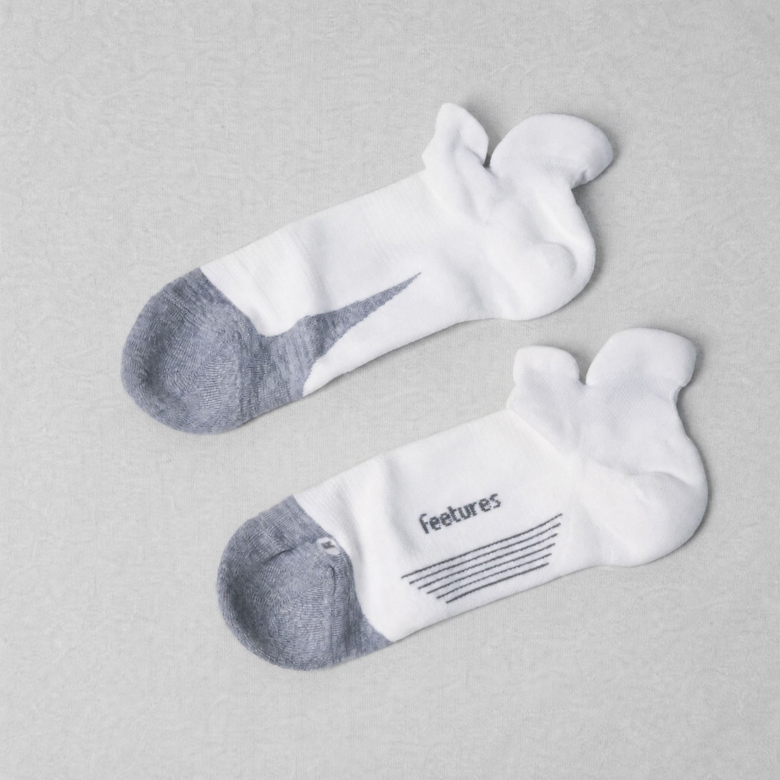 [3-PACK] Feetures Ankle Socks White Gray Low Cut Athletic Sock Size L