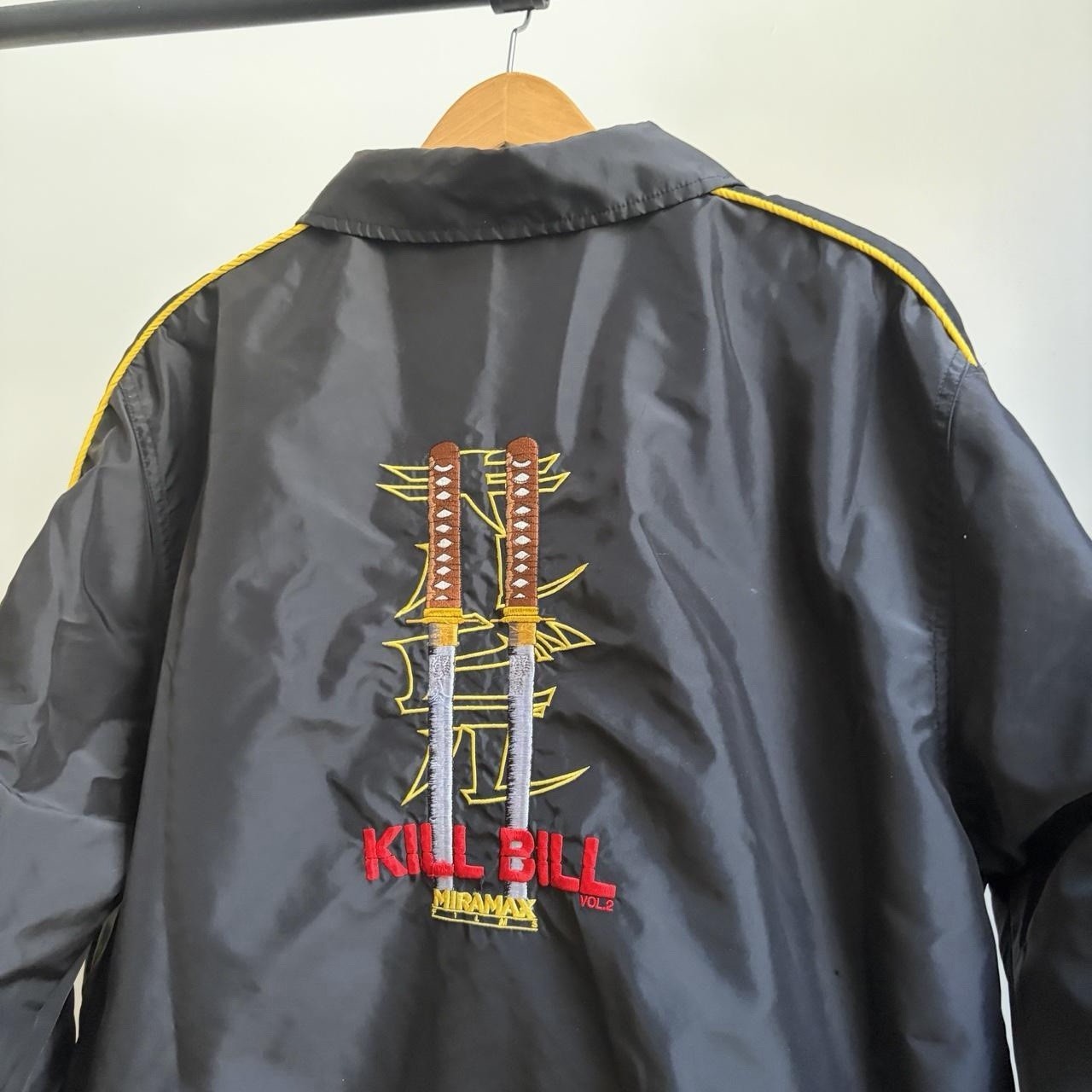 Vintage Kill Bill Volume 2 Movie Crew Promo Zip Up Yellow Striped Mens XL Jacket