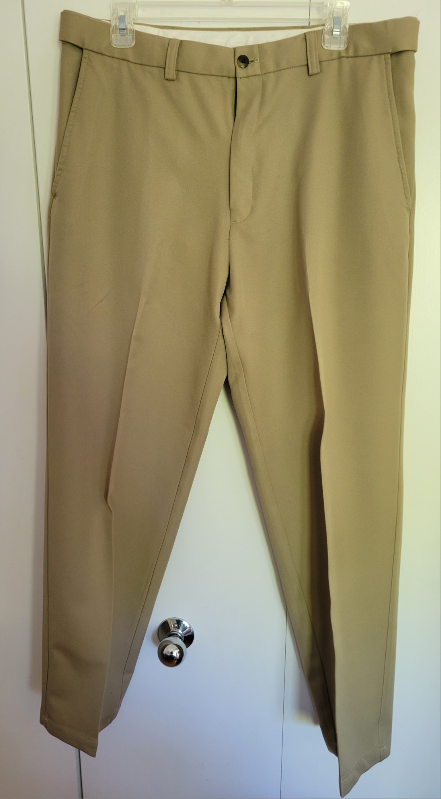 Haggar Pants Mens 34×32 WPL 386 Flat Front Classic Fit Dress Polyester Tan