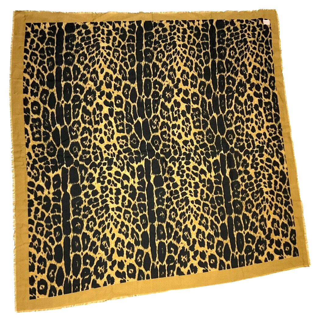 Pretty classic leopard dot Glentex big scraf, Japan Made, 51″ x 51″ – Vintage